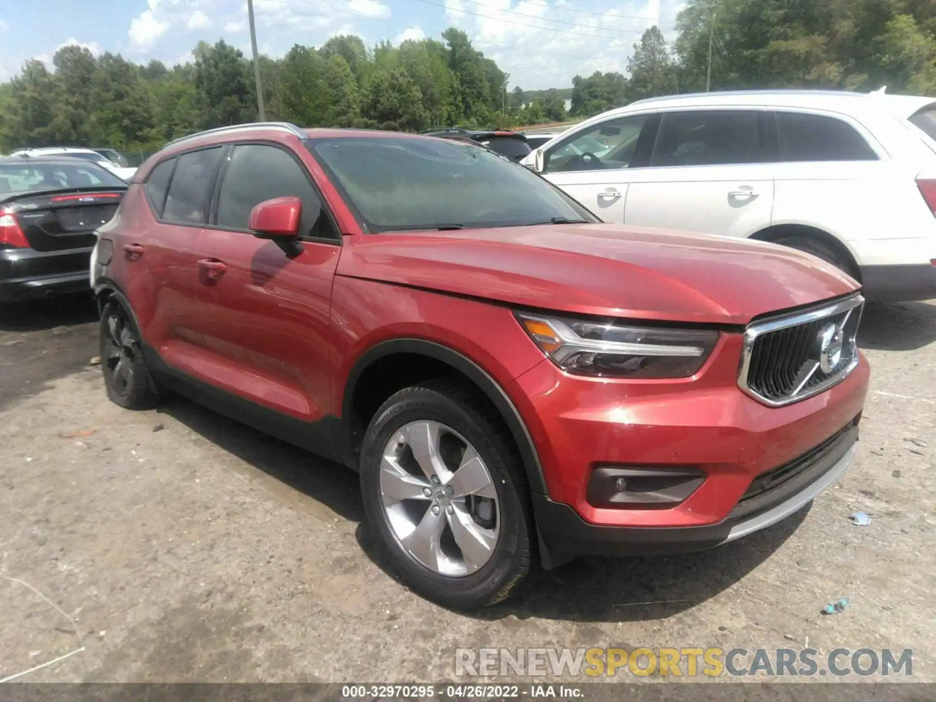 1 Photograph of a damaged car YV4162UK5N2747158 VOLVO XC40 2022