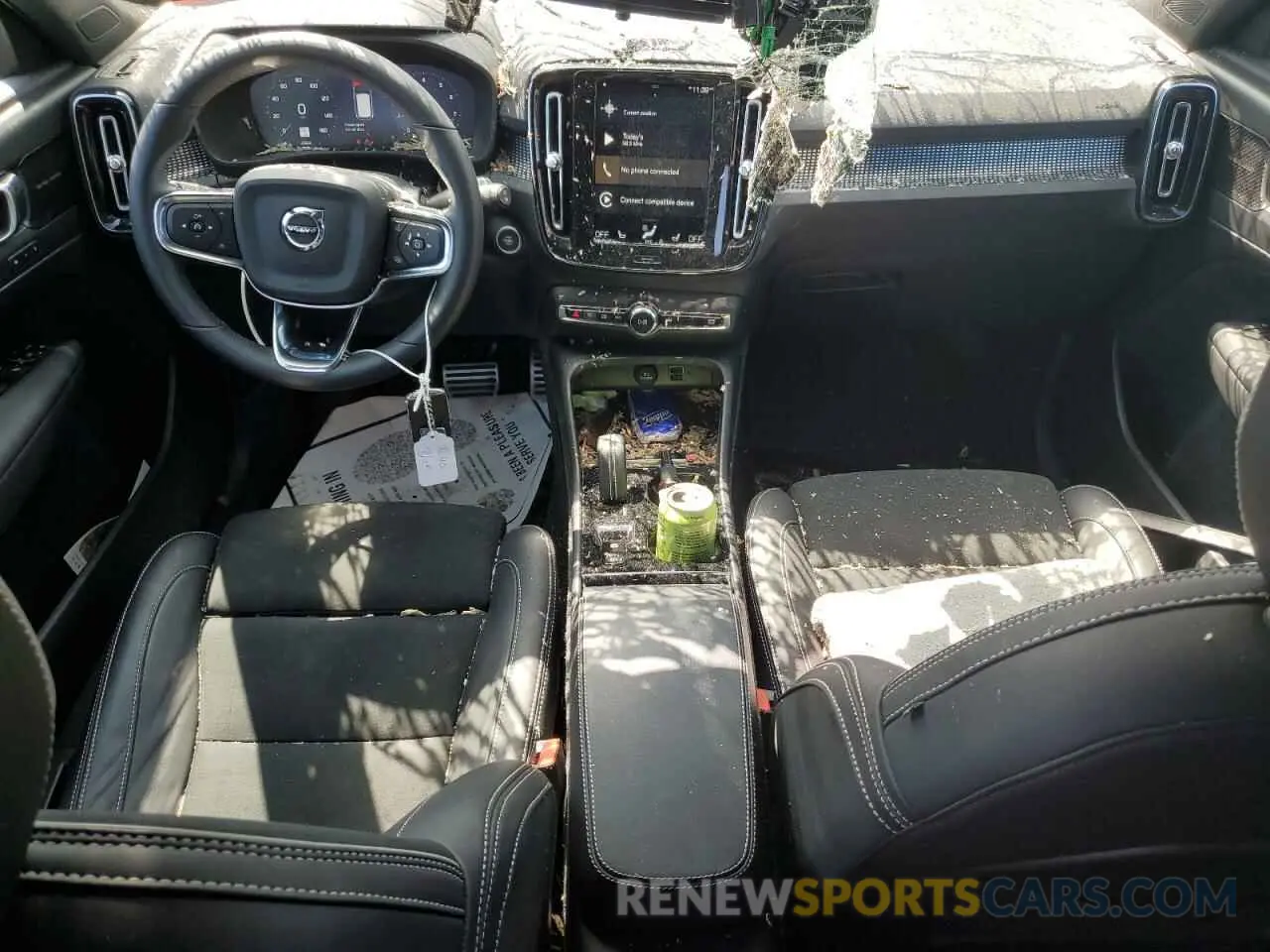 8 Photograph of a damaged car YV4162UM0N2750356 VOLVO XC40 2022