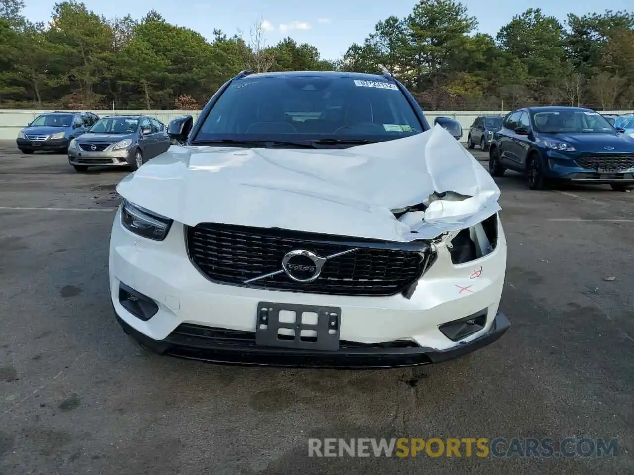 5 Photograph of a damaged car YV4162UM1N2779798 VOLVO XC40 2022