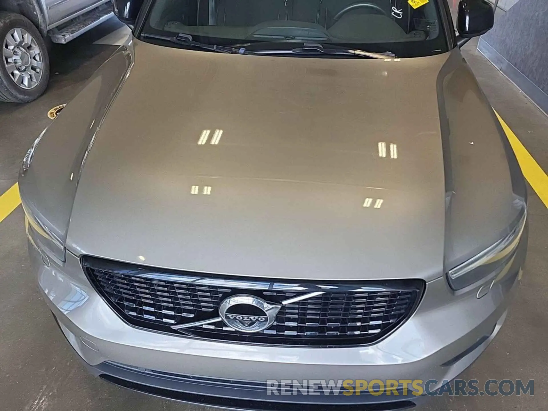 22 Photograph of a damaged car YV4162UM2N2769099 VOLVO XC40 2022