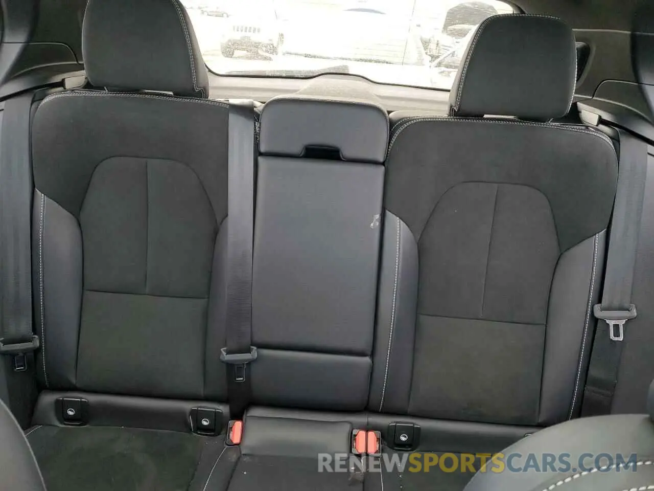 10 Photograph of a damaged car YV4162UM3N2647089 VOLVO XC40 2022