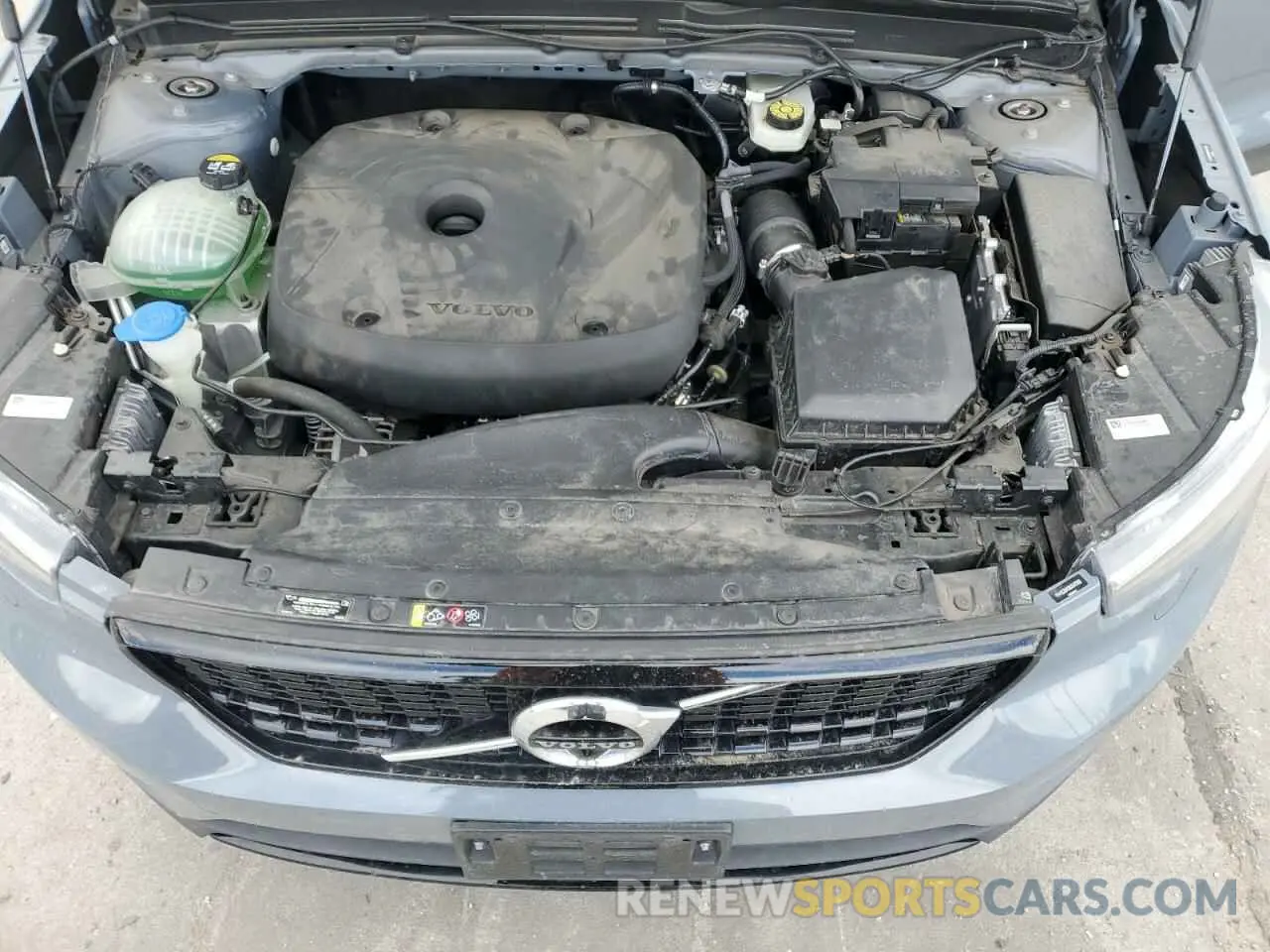 12 Photograph of a damaged car YV4162UM3N2647089 VOLVO XC40 2022