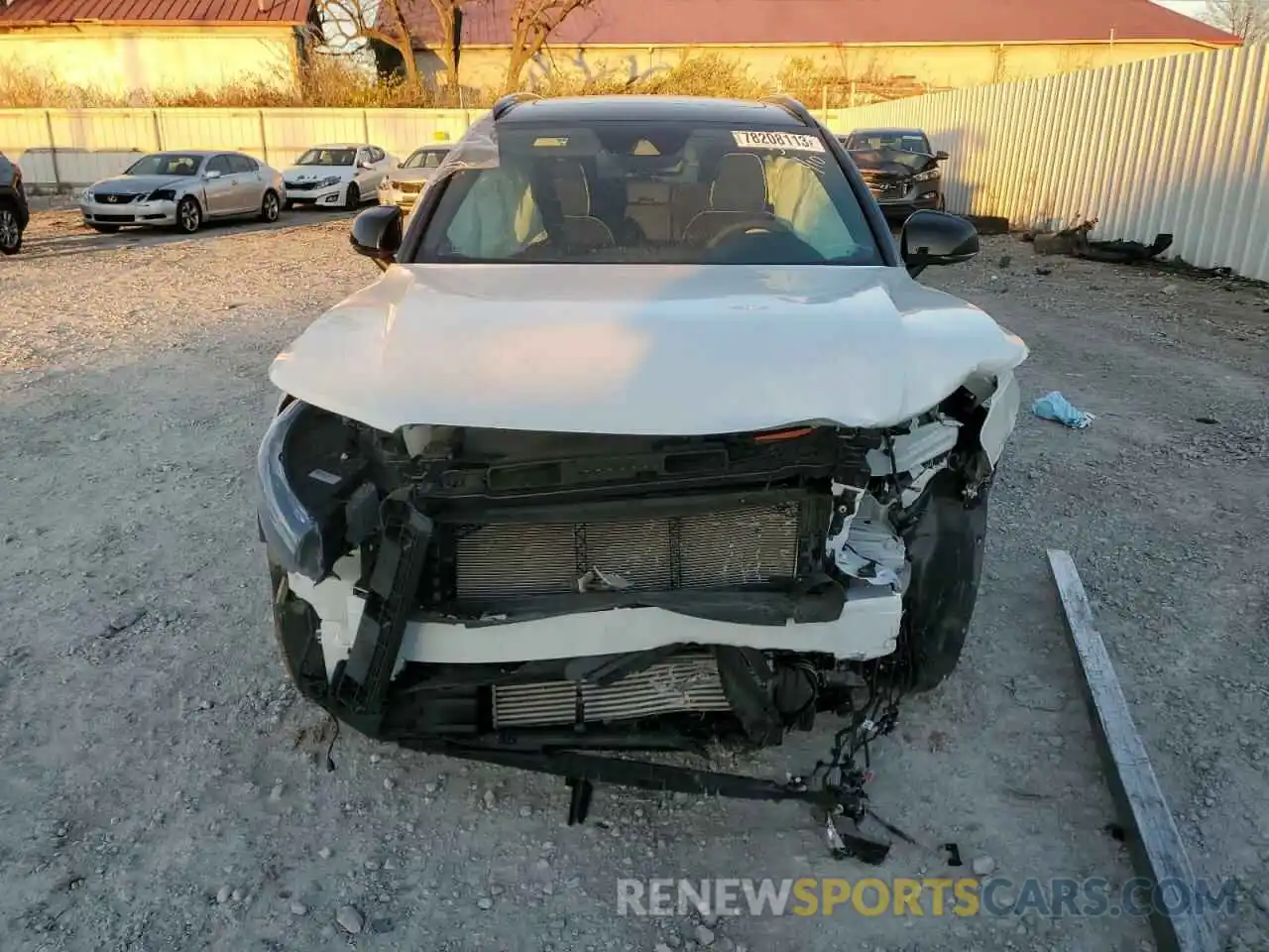 5 Photograph of a damaged car YV4162UM4N2693790 VOLVO XC40 2022