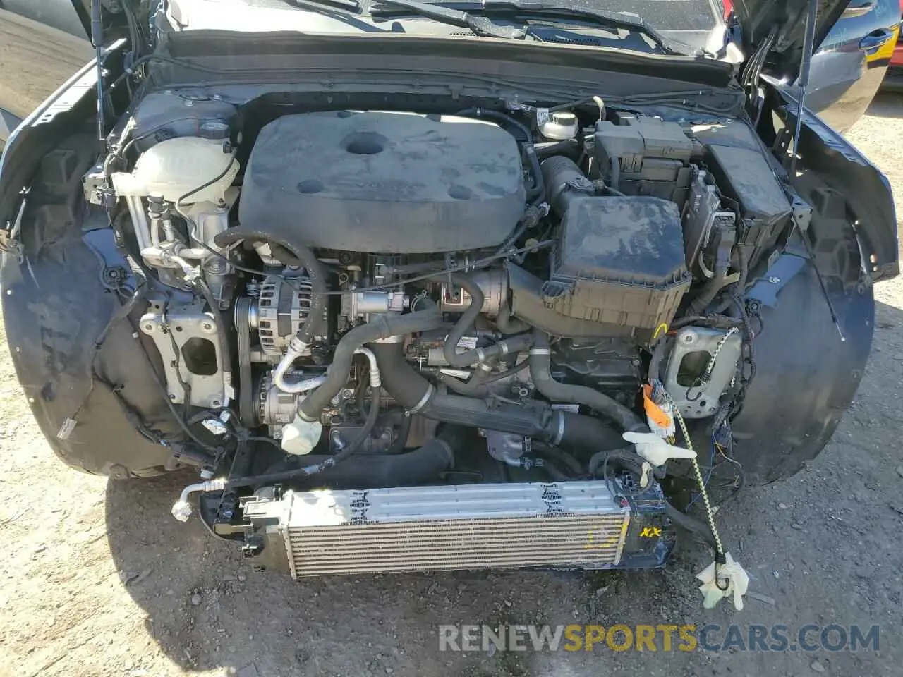 11 Photograph of a damaged car YV4162UM5N2695970 VOLVO XC40 2022