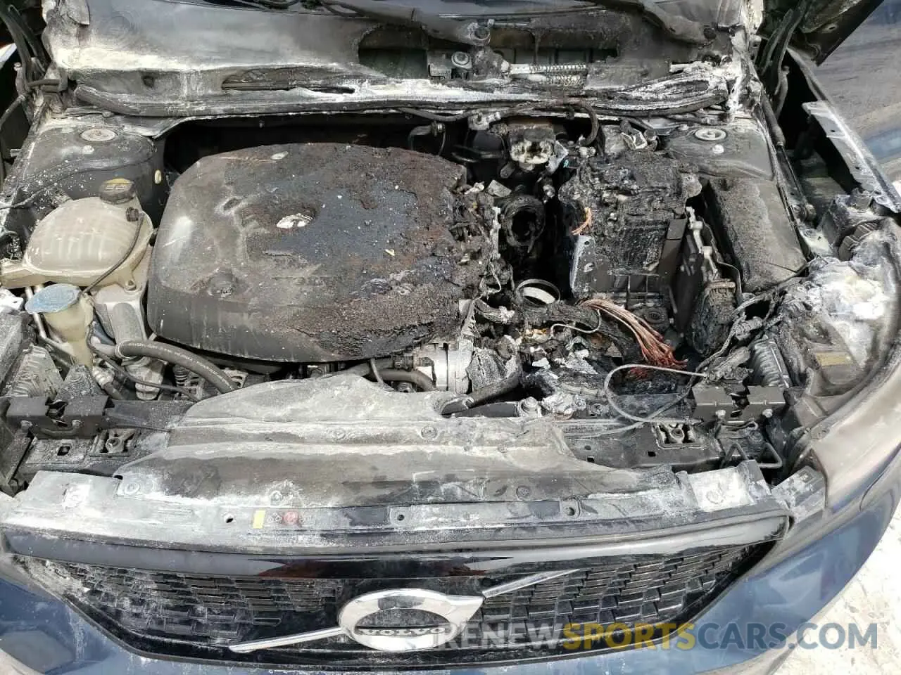 12 Photograph of a damaged car YV4162UM6N2783586 VOLVO XC40 2022