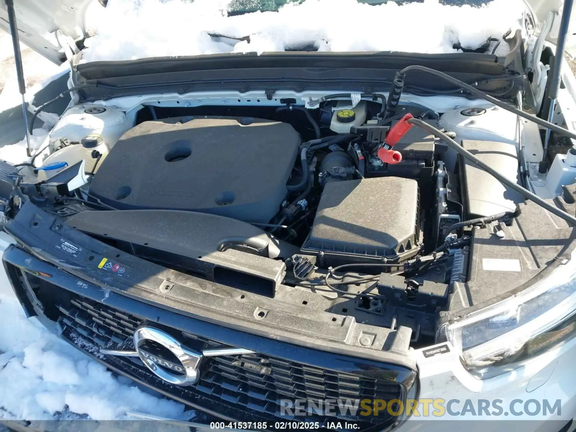 10 Photograph of a damaged car YV4162UM7N2730895 VOLVO XC40 2022