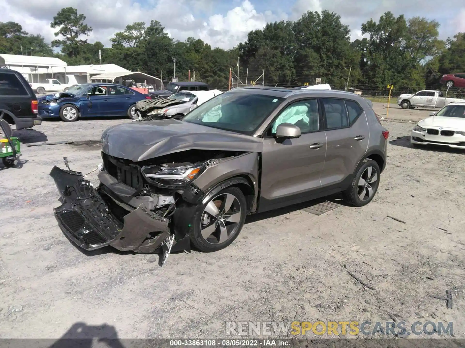 2 Photograph of a damaged car YV4AC2HK1N2642829 VOLVO XC40 2022