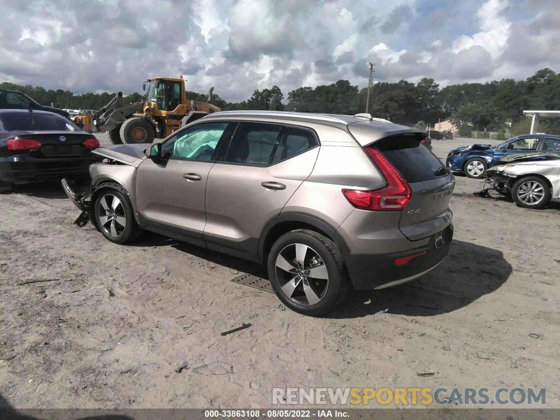 3 Photograph of a damaged car YV4AC2HK1N2642829 VOLVO XC40 2022