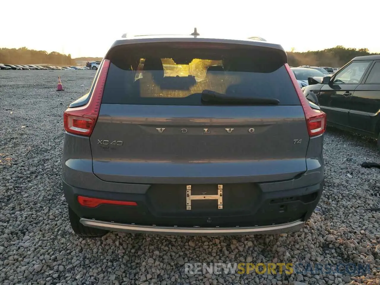 6 Photograph of a damaged car YV4AC2HK3N2706238 VOLVO XC40 2022