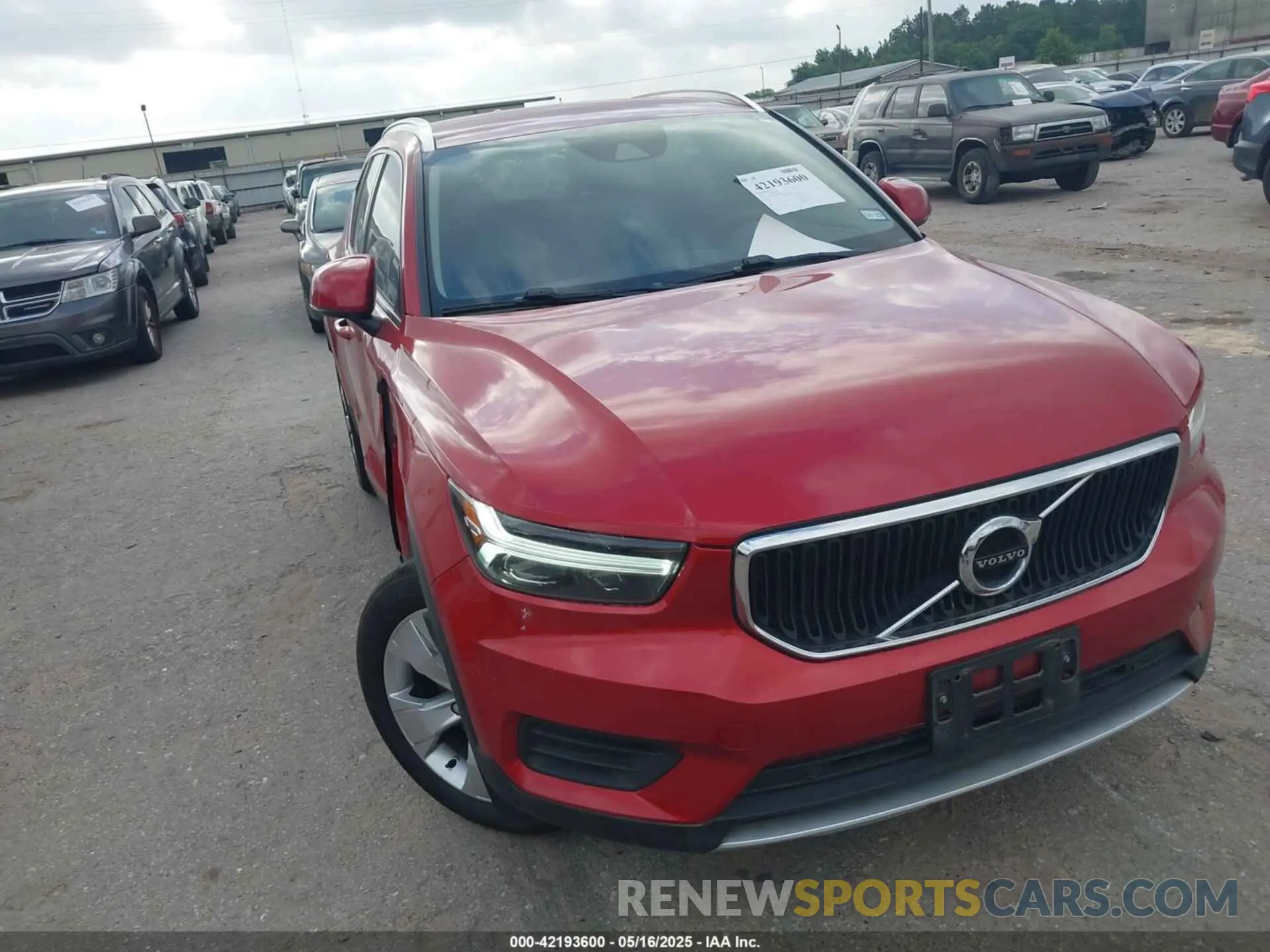 1 Photograph of a damaged car YV4AC2HK5N2748975 VOLVO XC40 2022