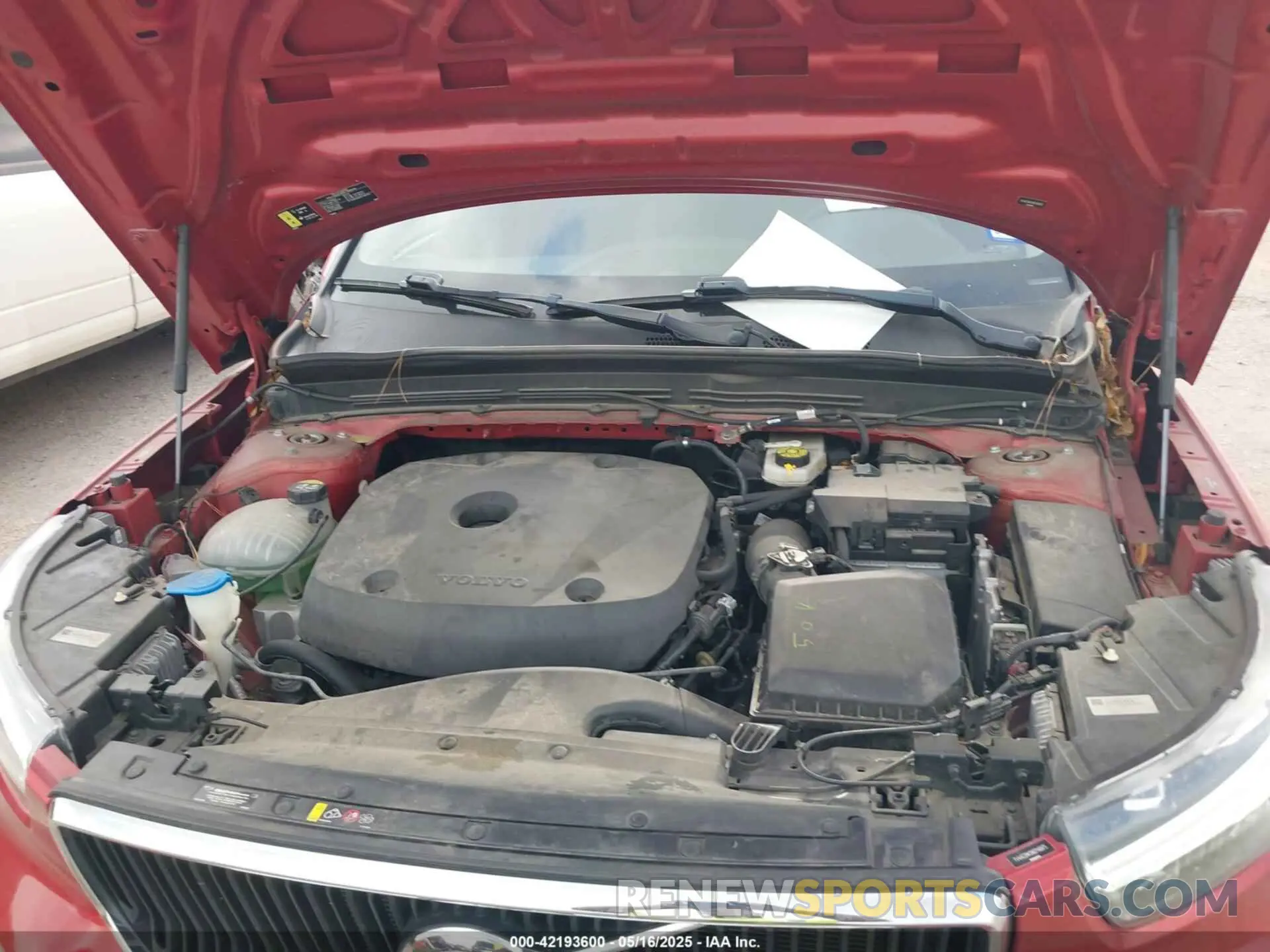 10 Photograph of a damaged car YV4AC2HK5N2748975 VOLVO XC40 2022