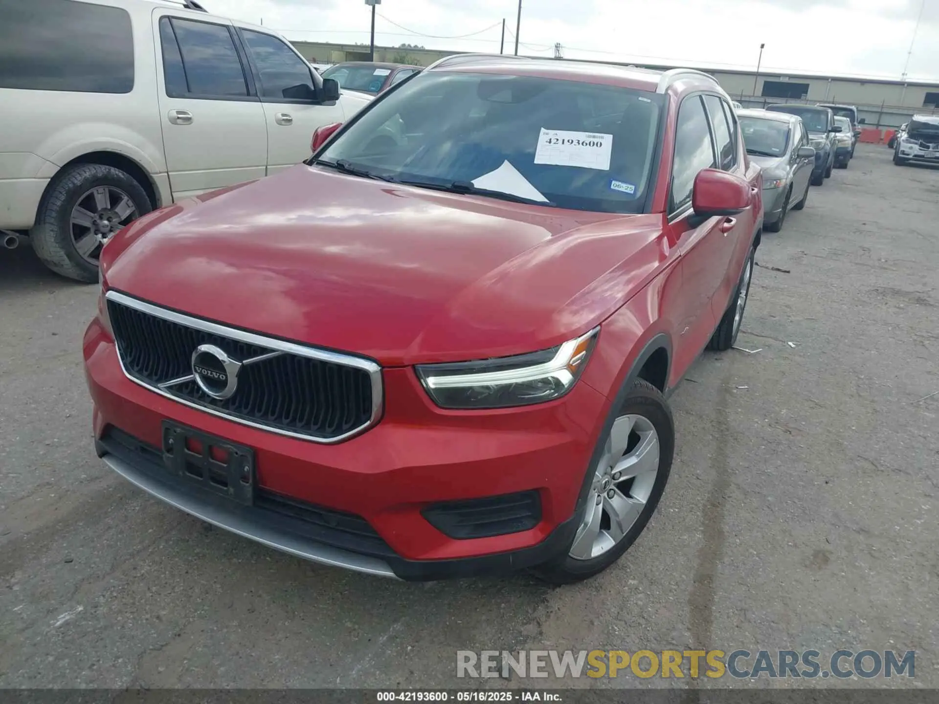 2 Photograph of a damaged car YV4AC2HK5N2748975 VOLVO XC40 2022