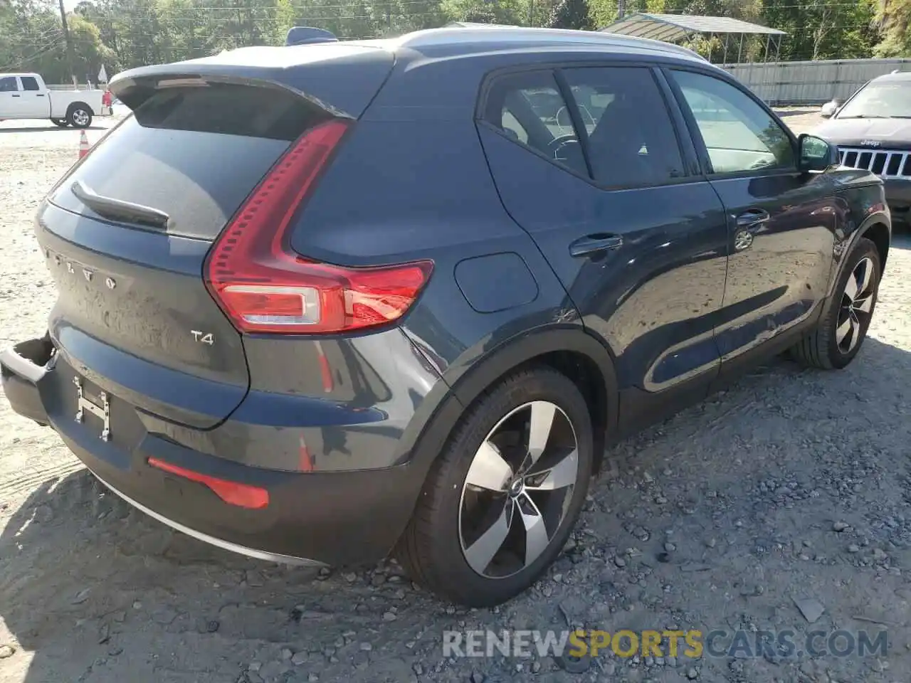 4 Photograph of a damaged car YV4AC2HK9N2665758 VOLVO XC40 2022