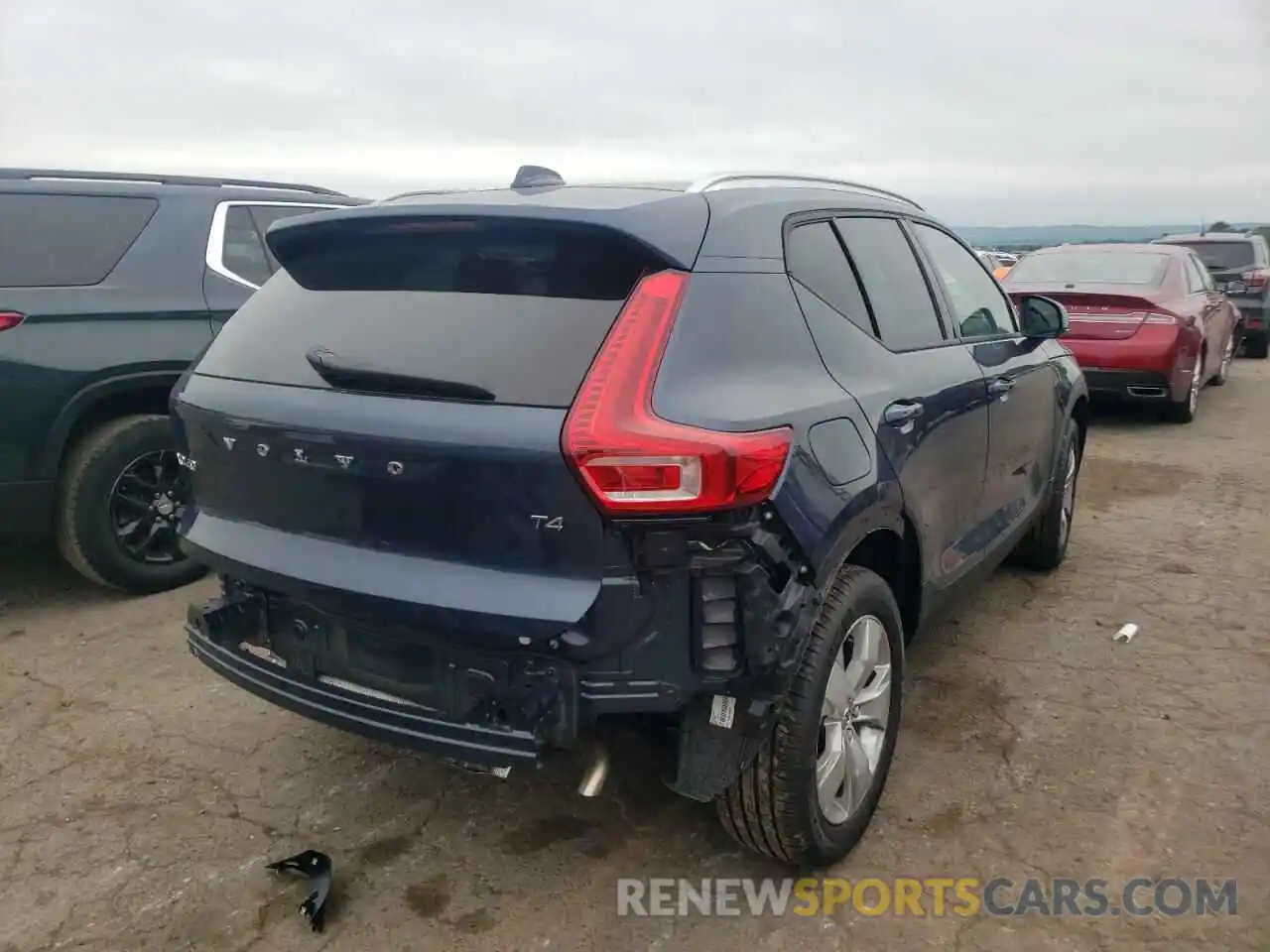 4 Photograph of a damaged car YV4AC2HKXN2764105 VOLVO XC40 2022