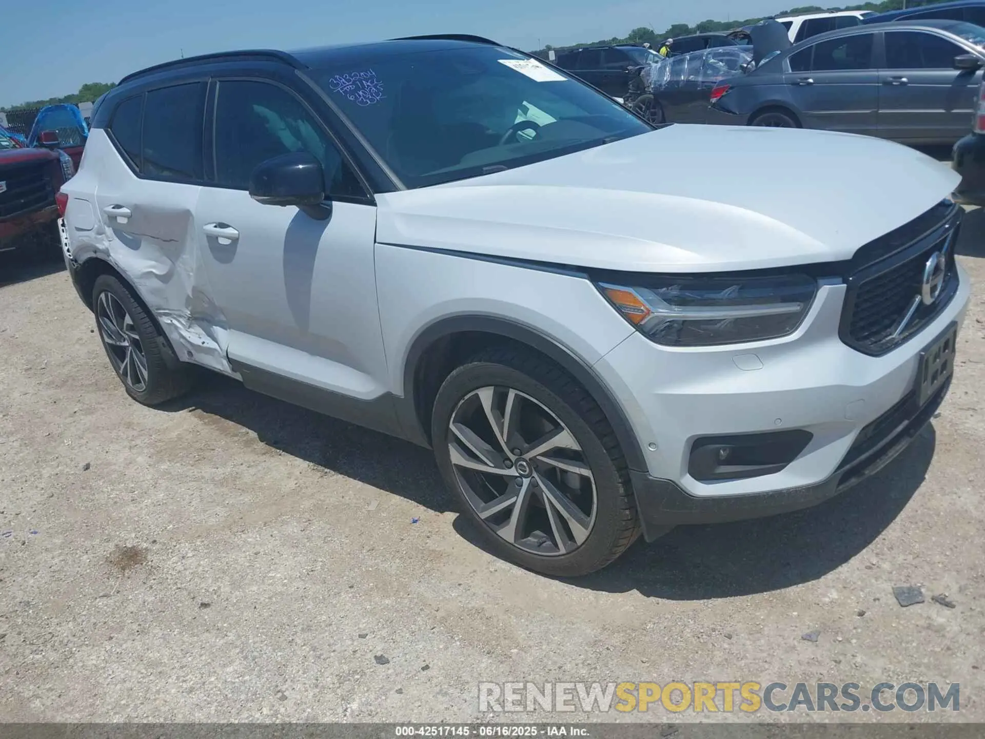 1 Photograph of a damaged car YV4AC2HM8N2741858 VOLVO XC40 2022