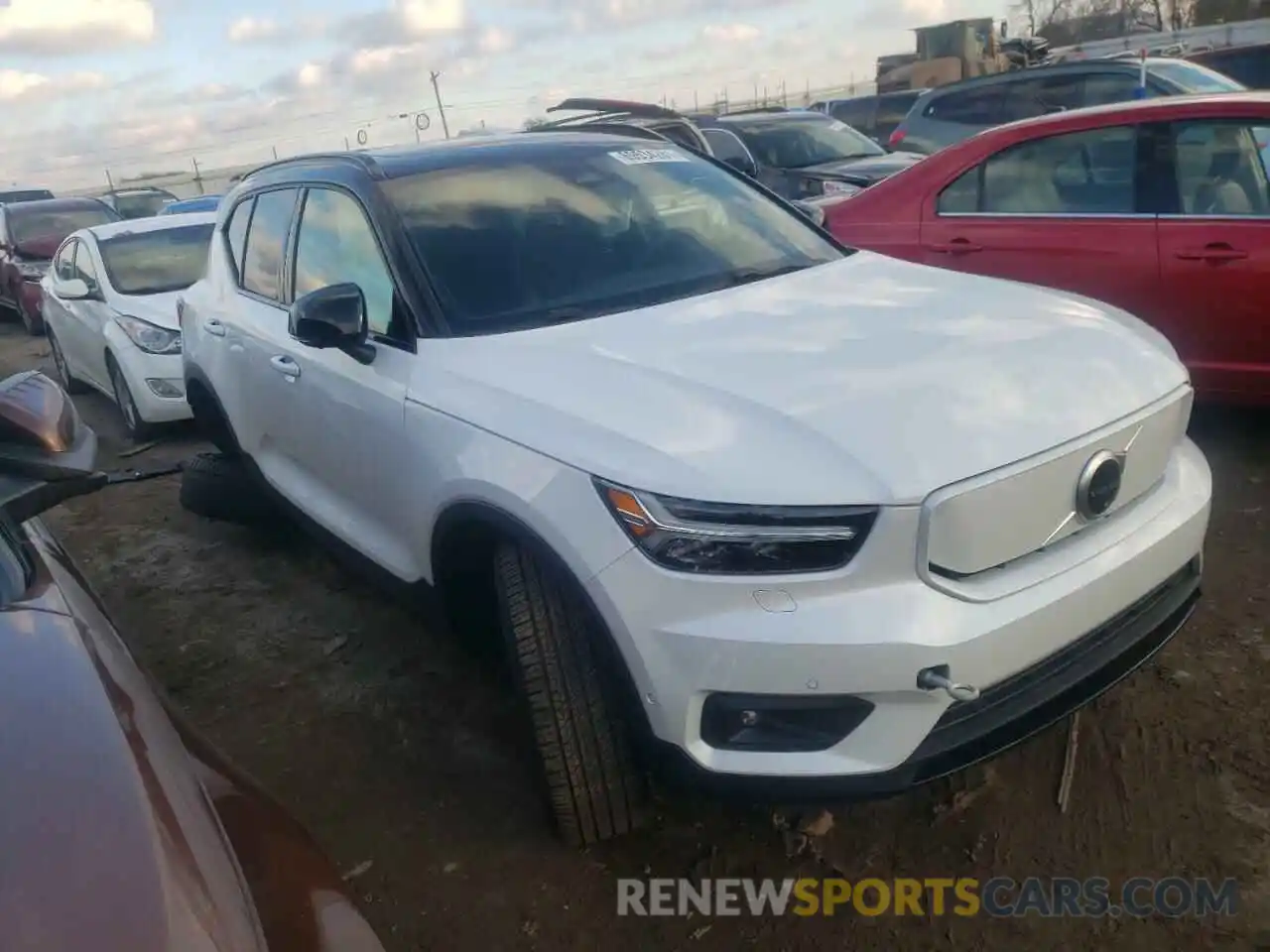 1 Photograph of a damaged car YV4ED3UR4N2640967 VOLVO XC40 2022