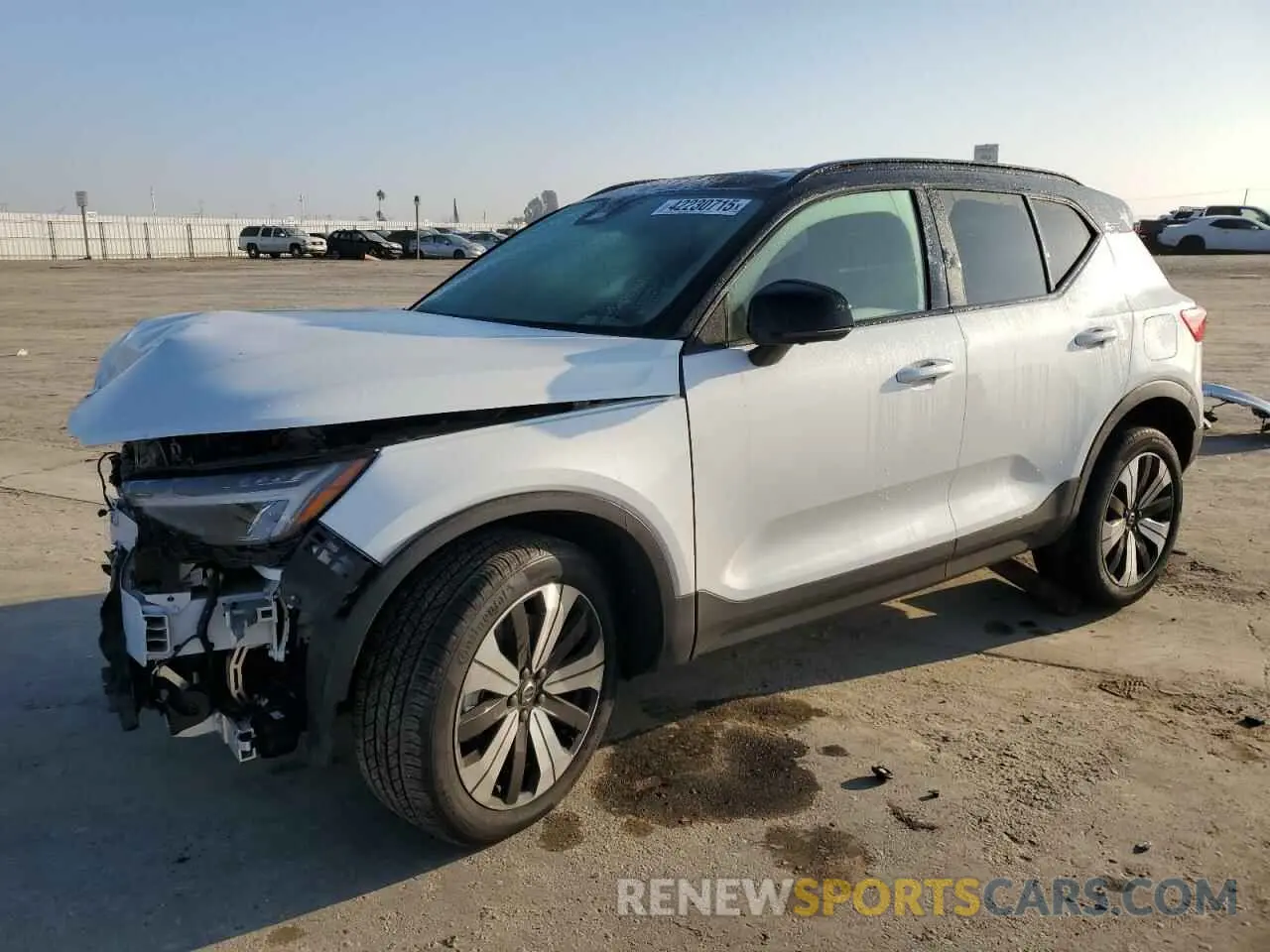 1 Photograph of a damaged car YV4ED3UL4P2017590 VOLVO XC40 2023