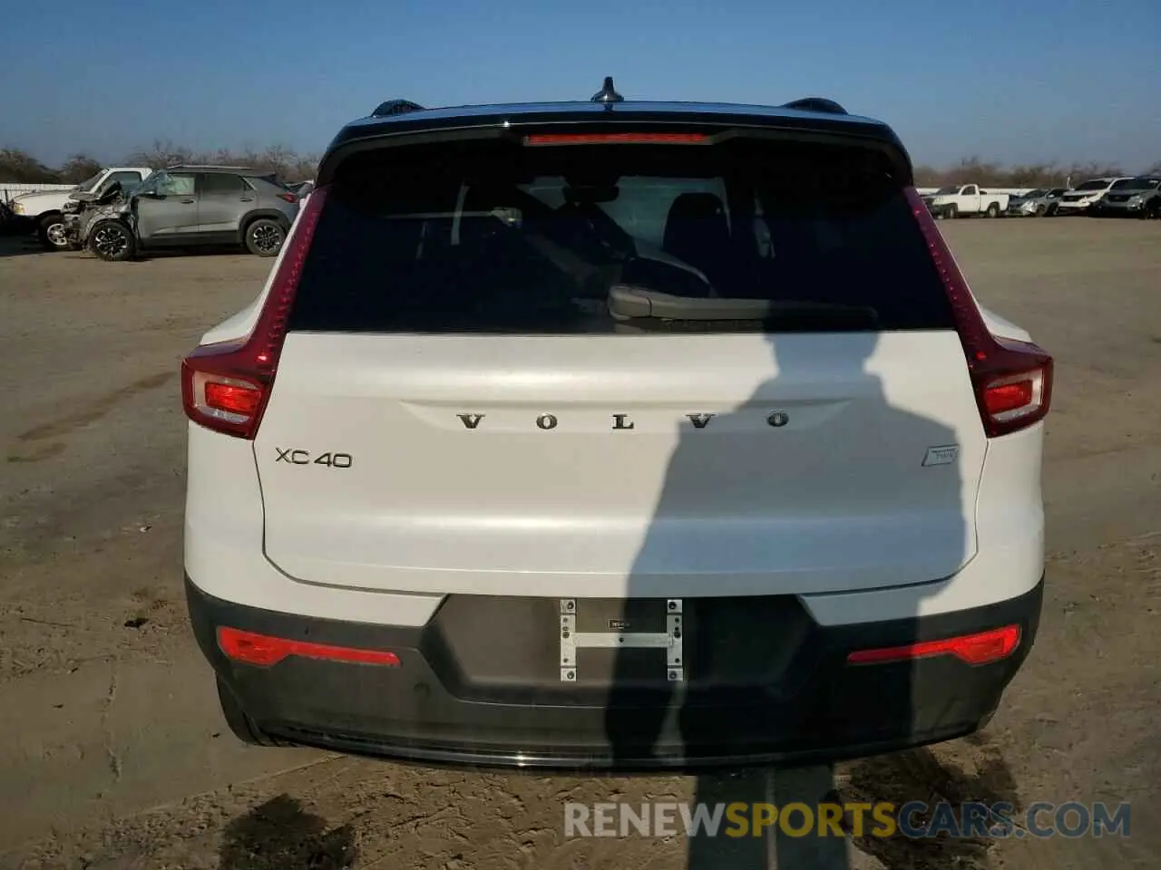 6 Photograph of a damaged car YV4ED3UL4P2017590 VOLVO XC40 2023