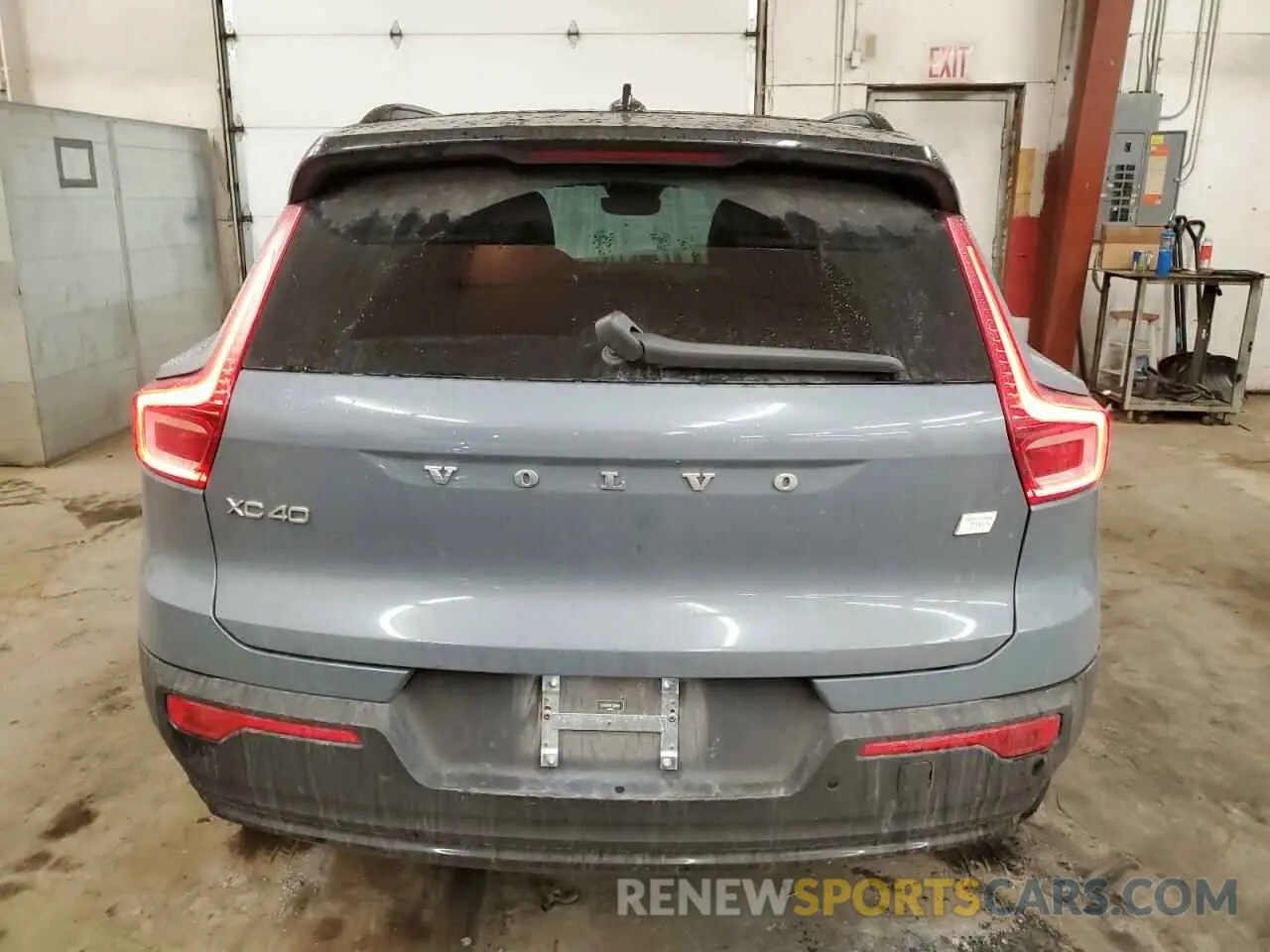 6 Photograph of a damaged car YV4ED3UM1P2029494 VOLVO XC40 2023