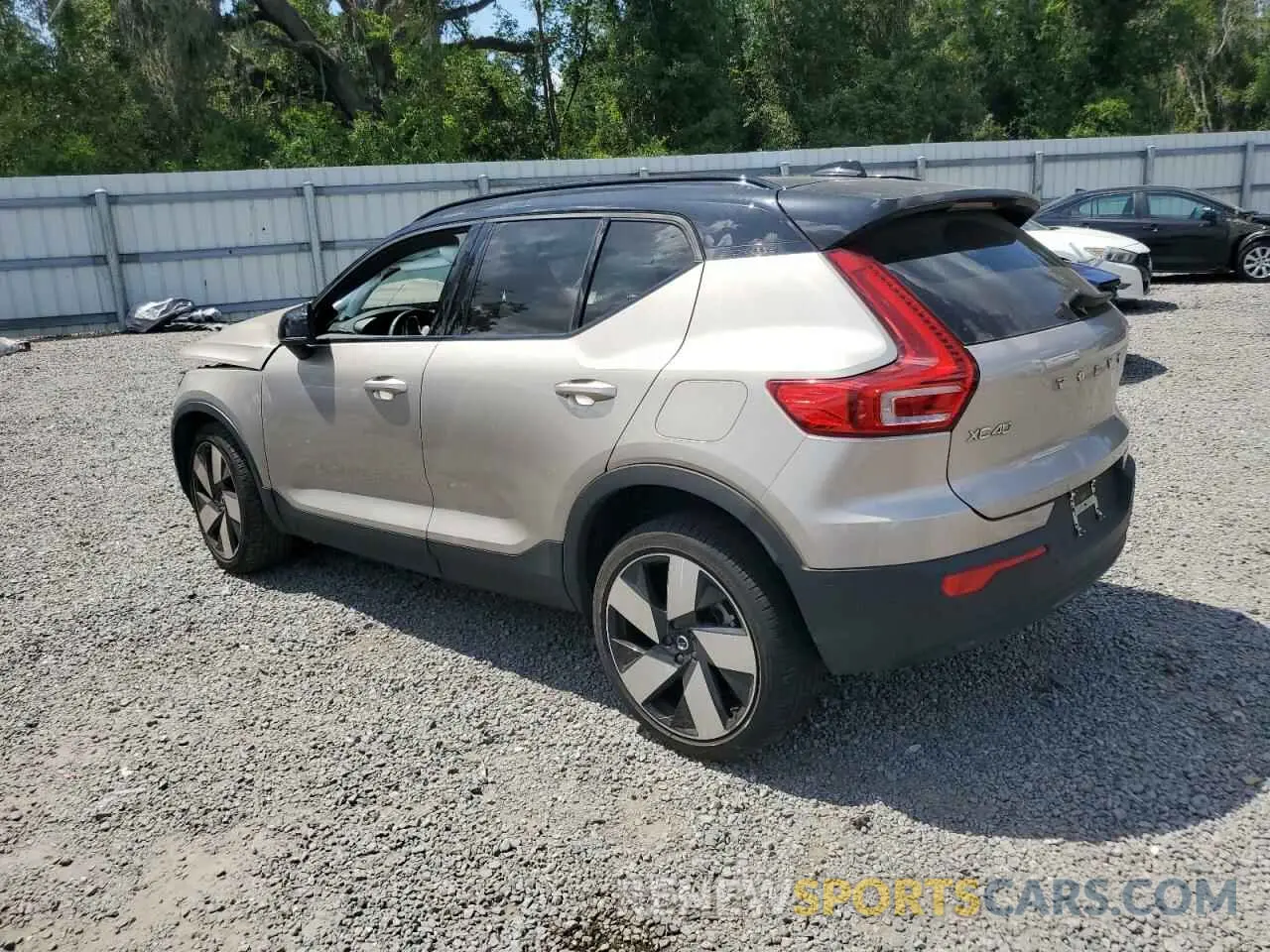 2 Photograph of a damaged car YV4ED3UM3P2013538 VOLVO XC40 2023