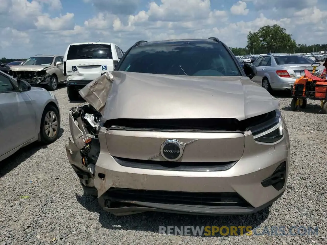 5 Photograph of a damaged car YV4ED3UM3P2013538 VOLVO XC40 2023