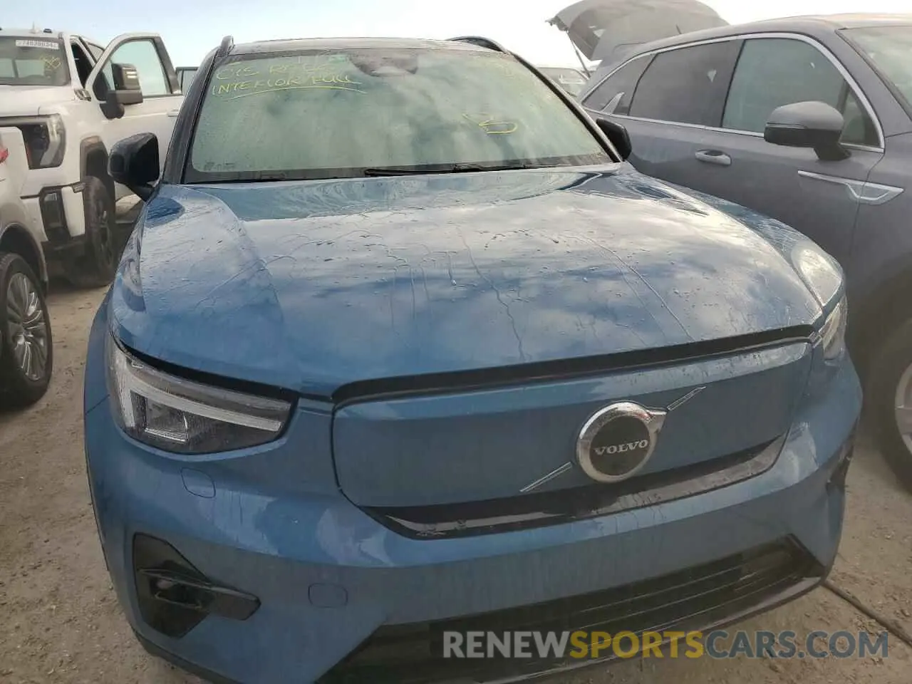 5 Photograph of a damaged car YV4ED3UM4P2968901 VOLVO XC40 2023