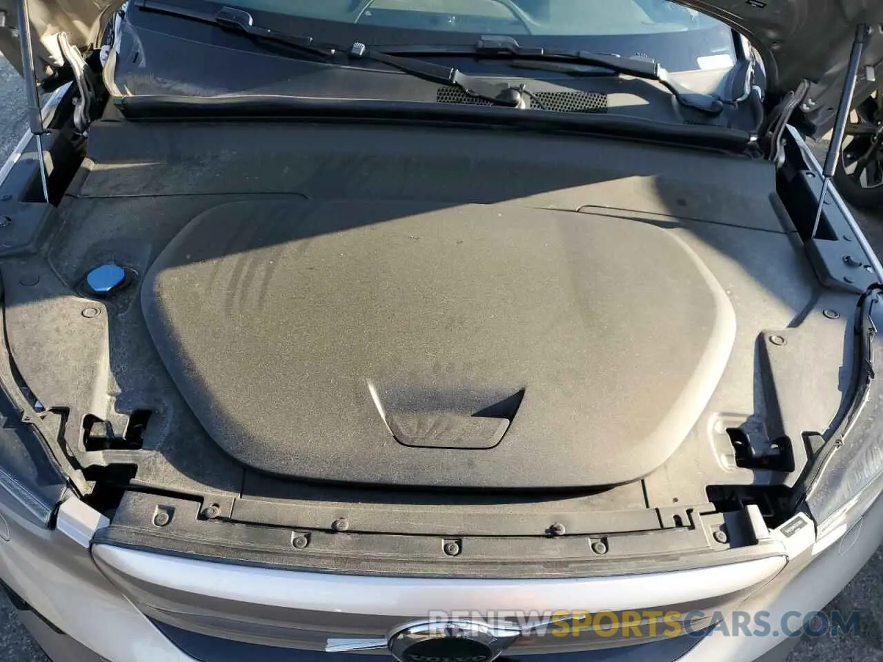 12 Photograph of a damaged car YV4ED3UM6P2031208 VOLVO XC40 2023