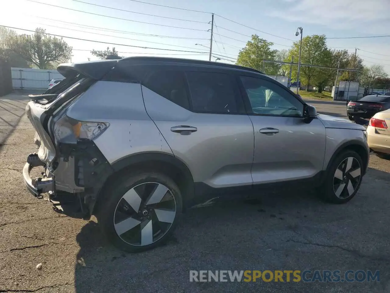 3 Photograph of a damaged car YV4ED3UM6P2031208 VOLVO XC40 2023