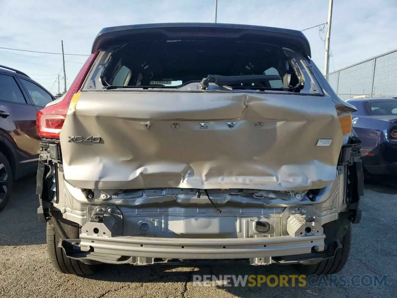 6 Photograph of a damaged car YV4ED3UM6P2031208 VOLVO XC40 2023