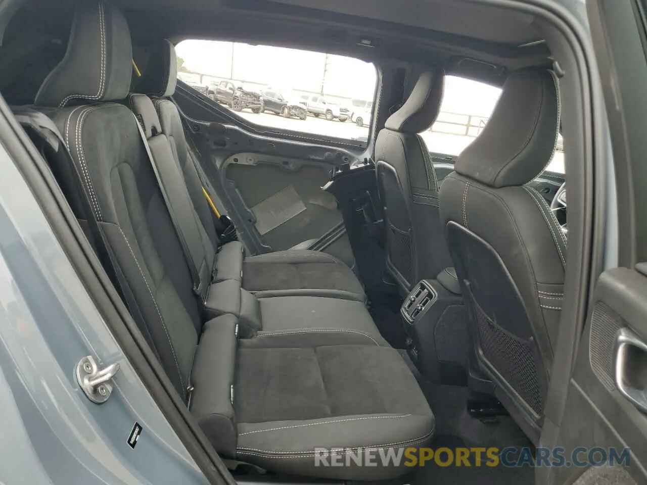11 Photograph of a damaged car YV4ED3UM8P2961627 VOLVO XC40 2023