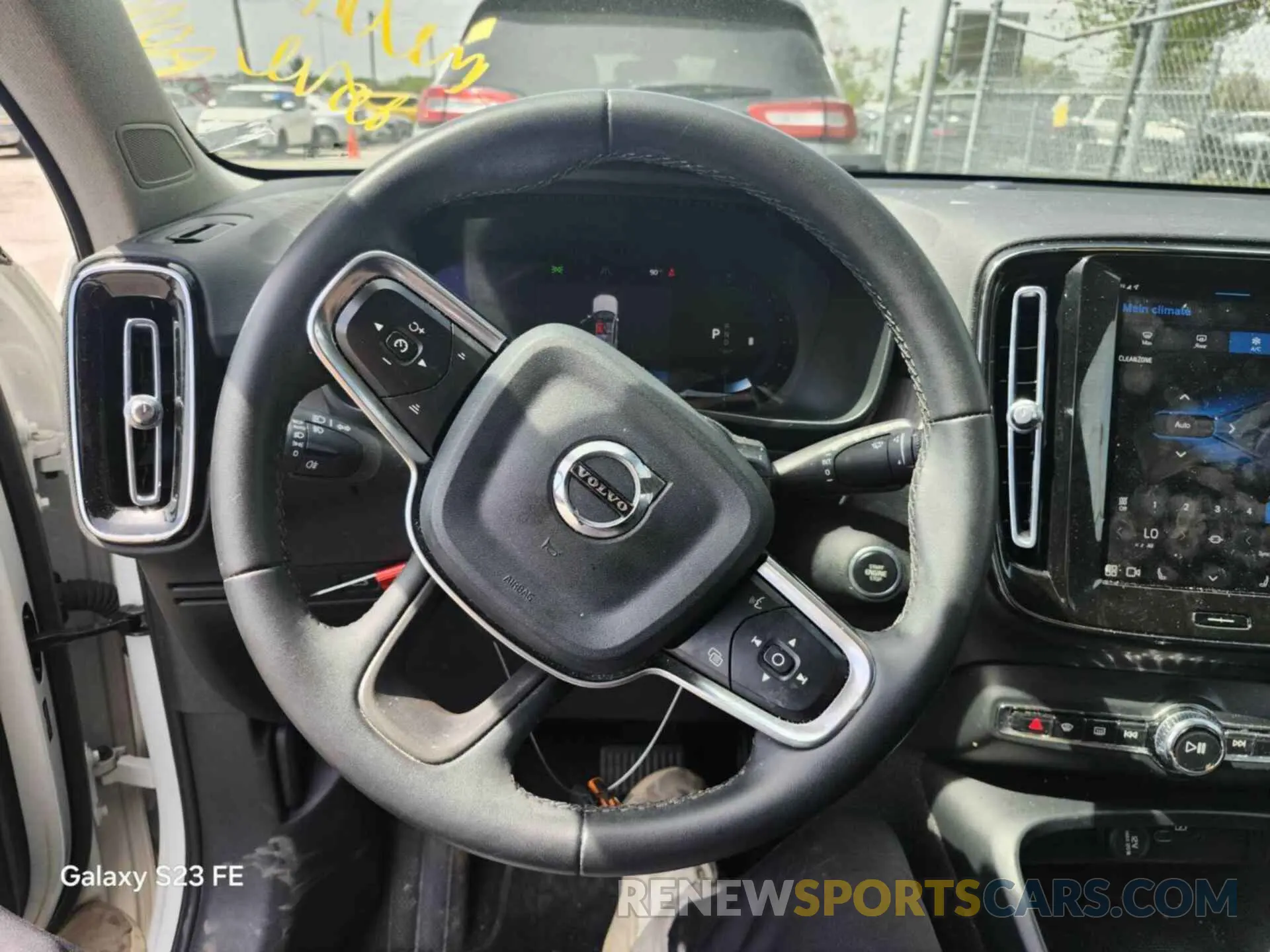 13 Photograph of a damaged car YV4K92HK1P2058873 VOLVO XC40 2023