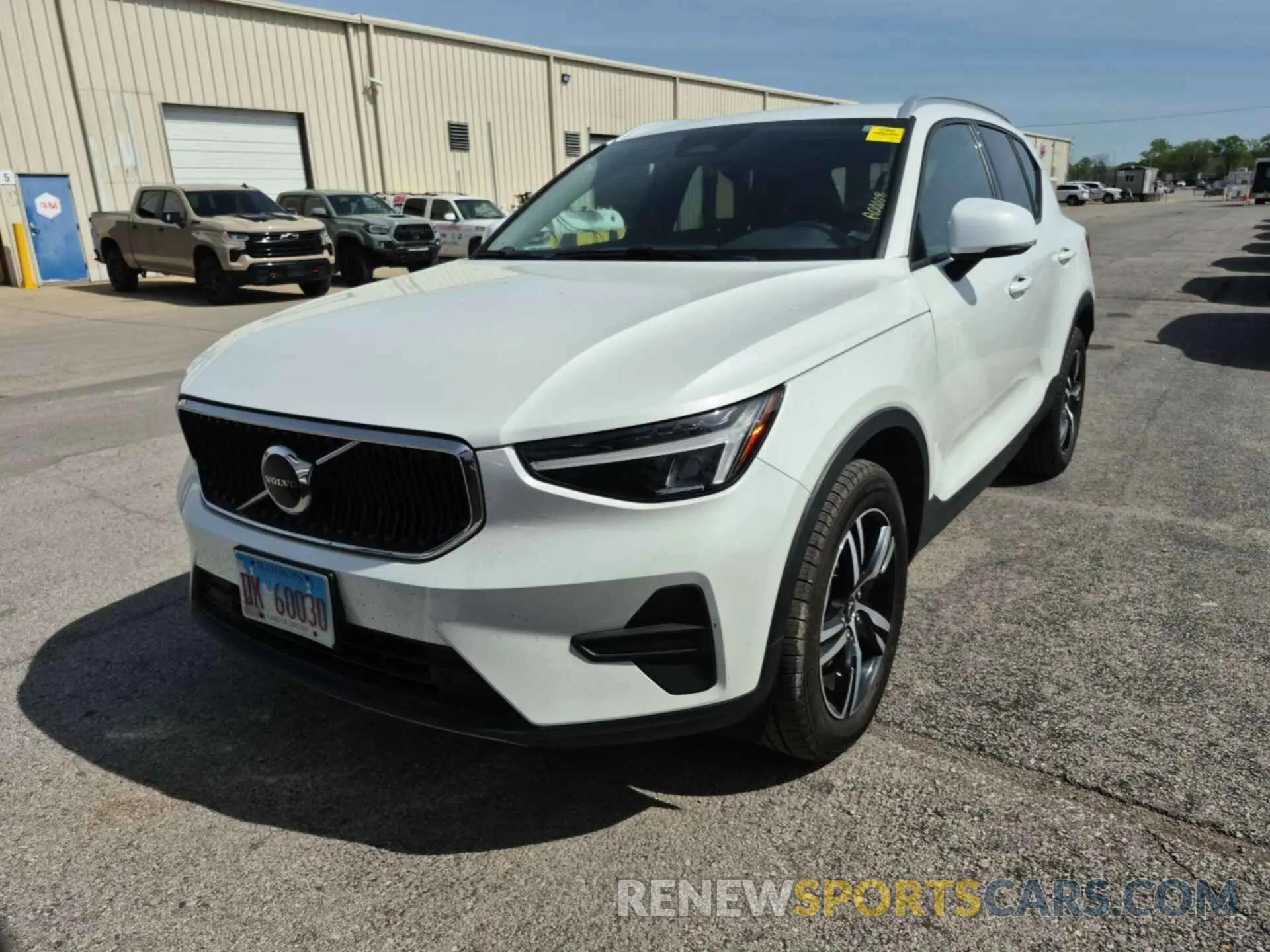 17 Photograph of a damaged car YV4K92HK1P2058873 VOLVO XC40 2023