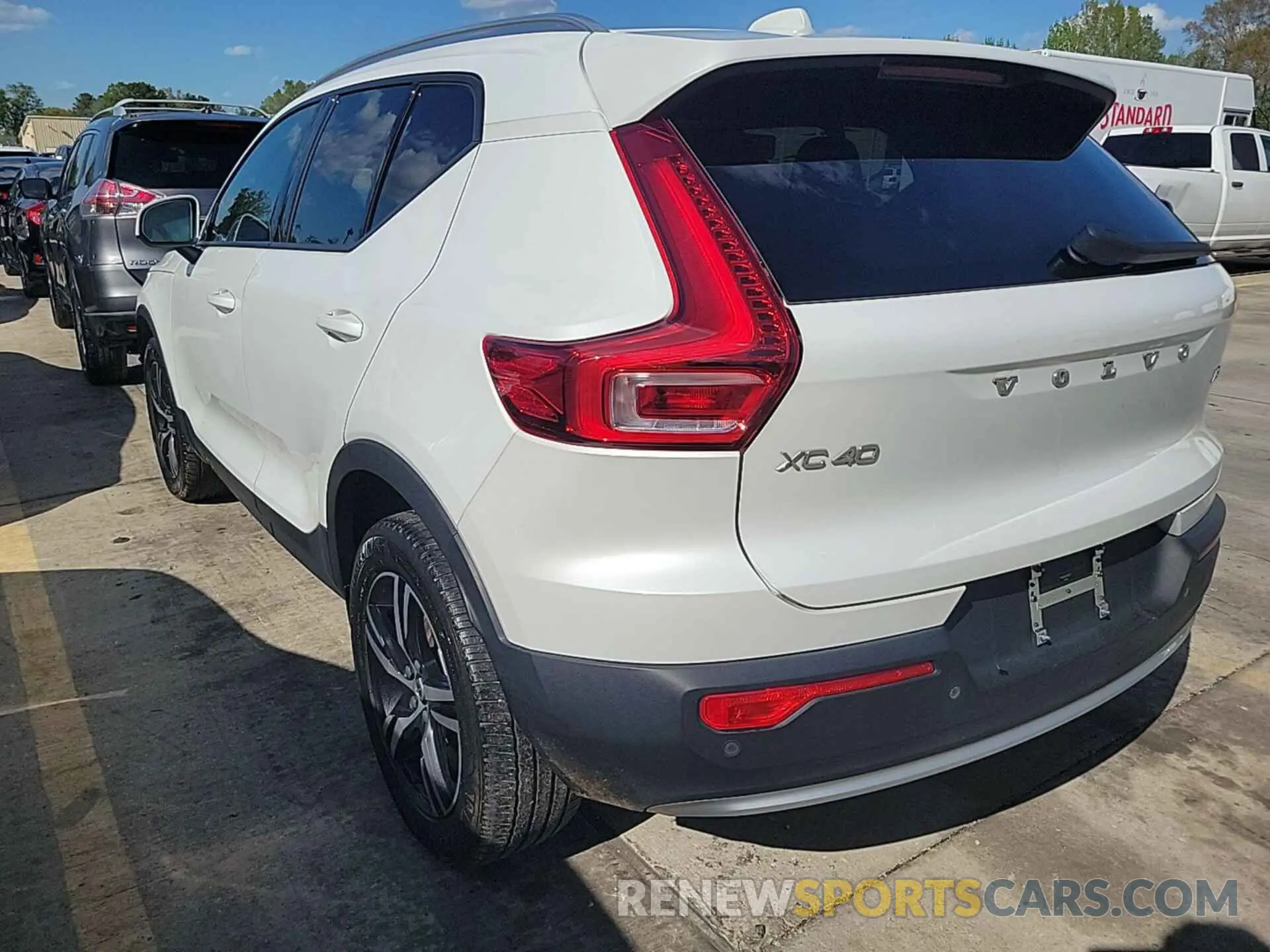 12 Photograph of a damaged car YV4K92HKXP2060377 VOLVO XC40 2023