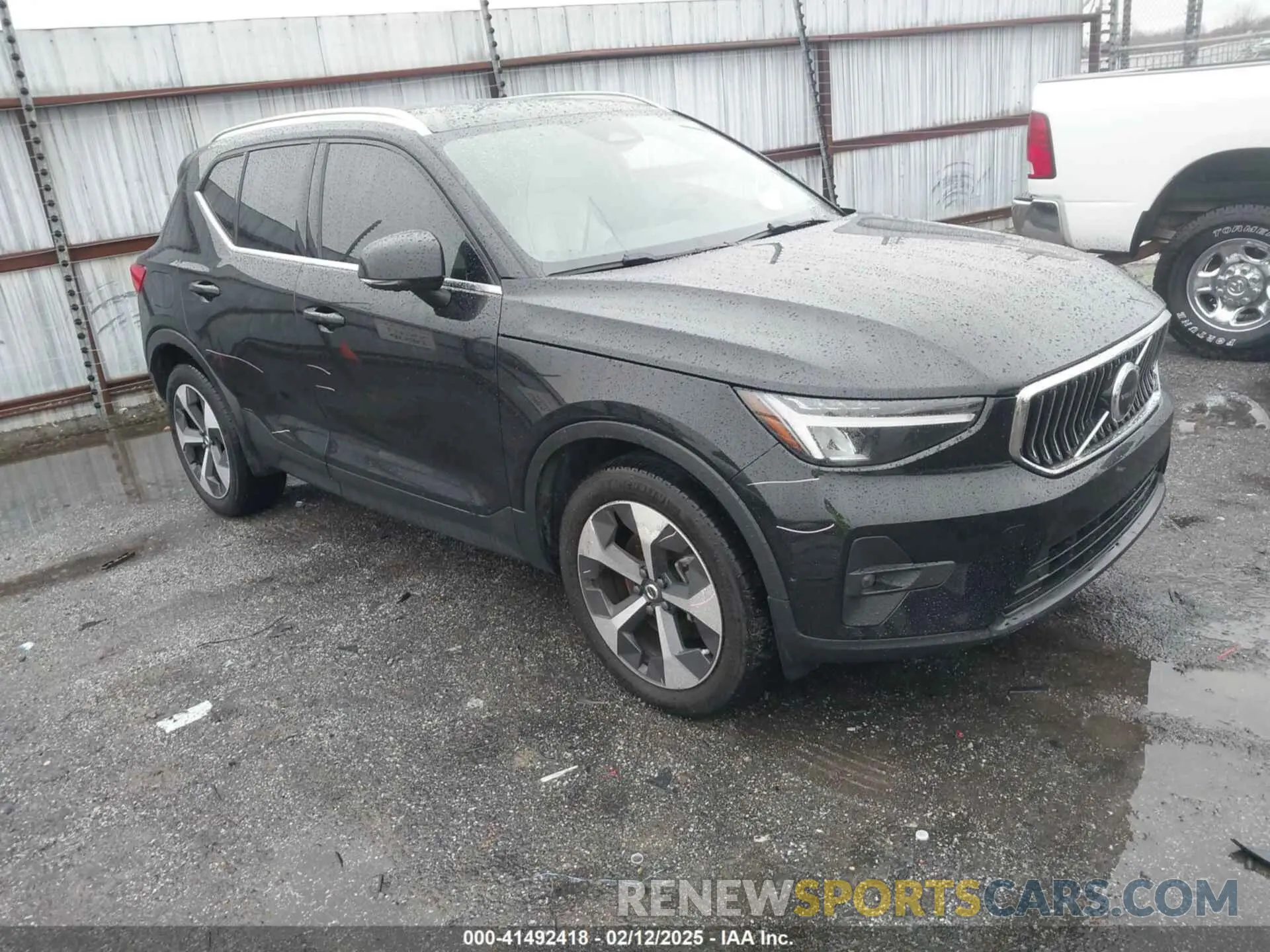 1 Photograph of a damaged car YV4K92HN3P2974545 VOLVO XC40 2023