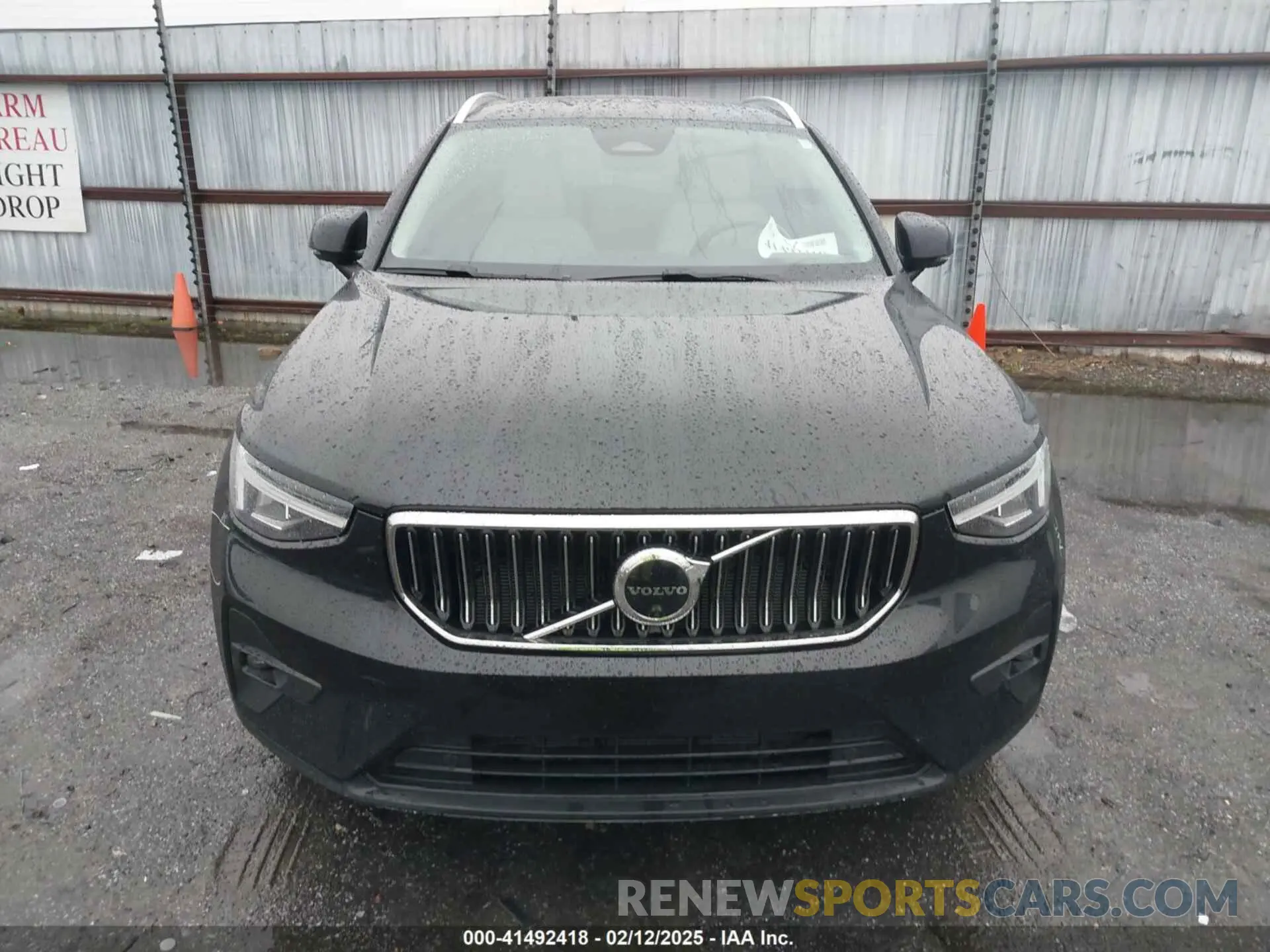 13 Photograph of a damaged car YV4K92HN3P2974545 VOLVO XC40 2023