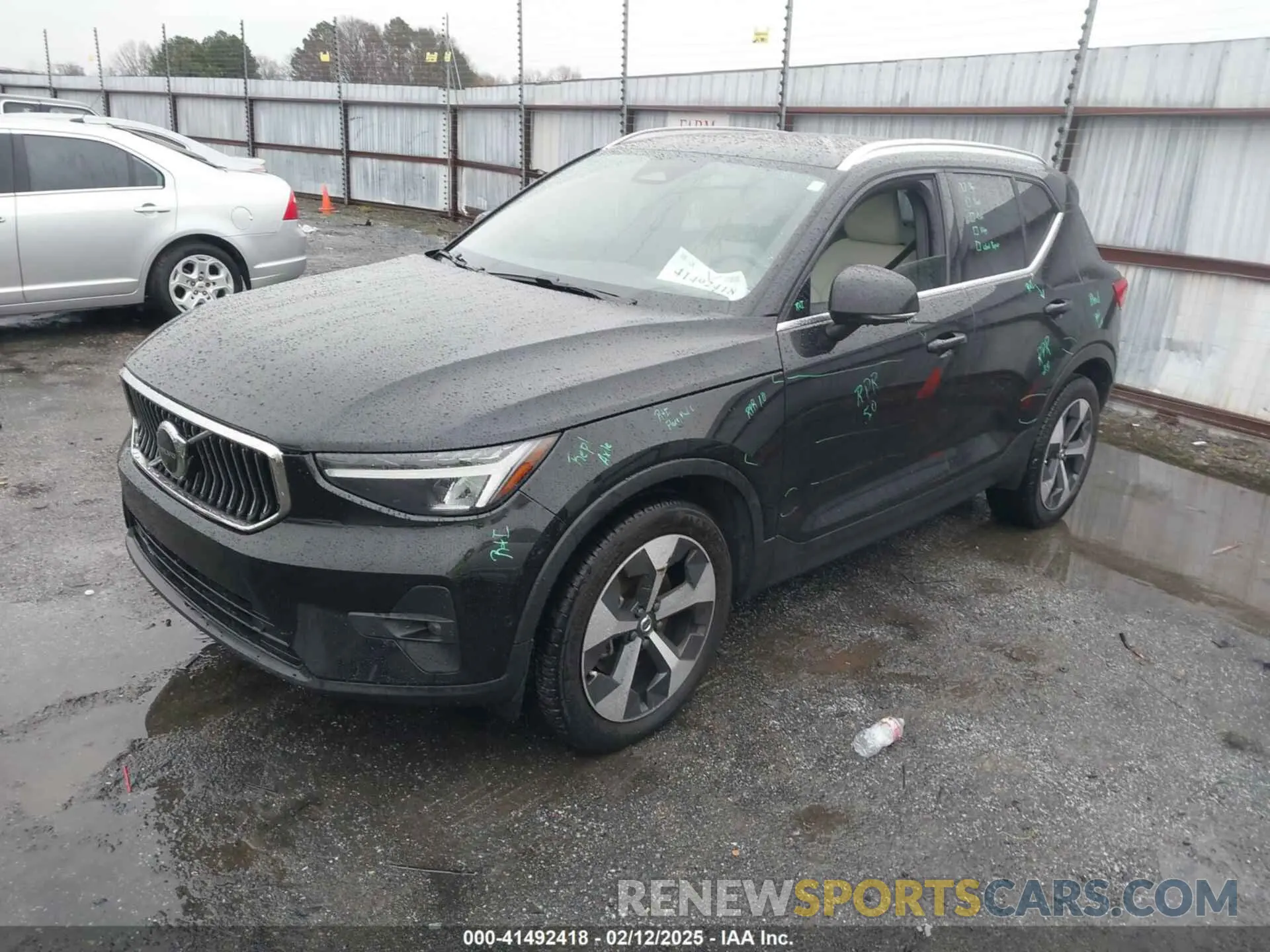 2 Photograph of a damaged car YV4K92HN3P2974545 VOLVO XC40 2023