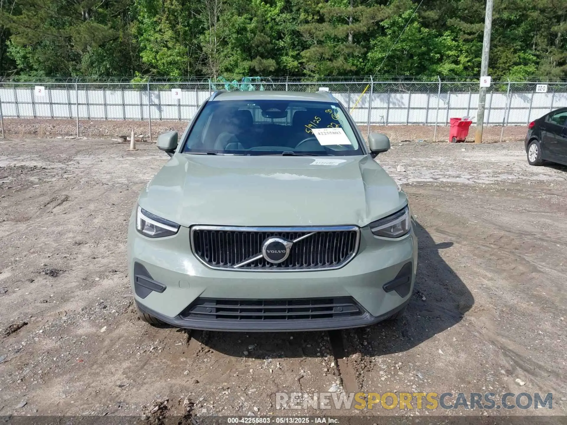 12 Photograph of a damaged car YV4L12UK3P2941522 VOLVO XC40 2023