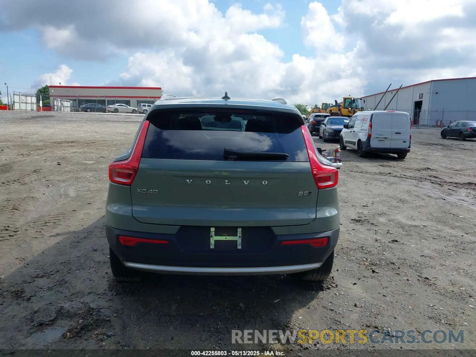 16 Photograph of a damaged car YV4L12UK3P2941522 VOLVO XC40 2023