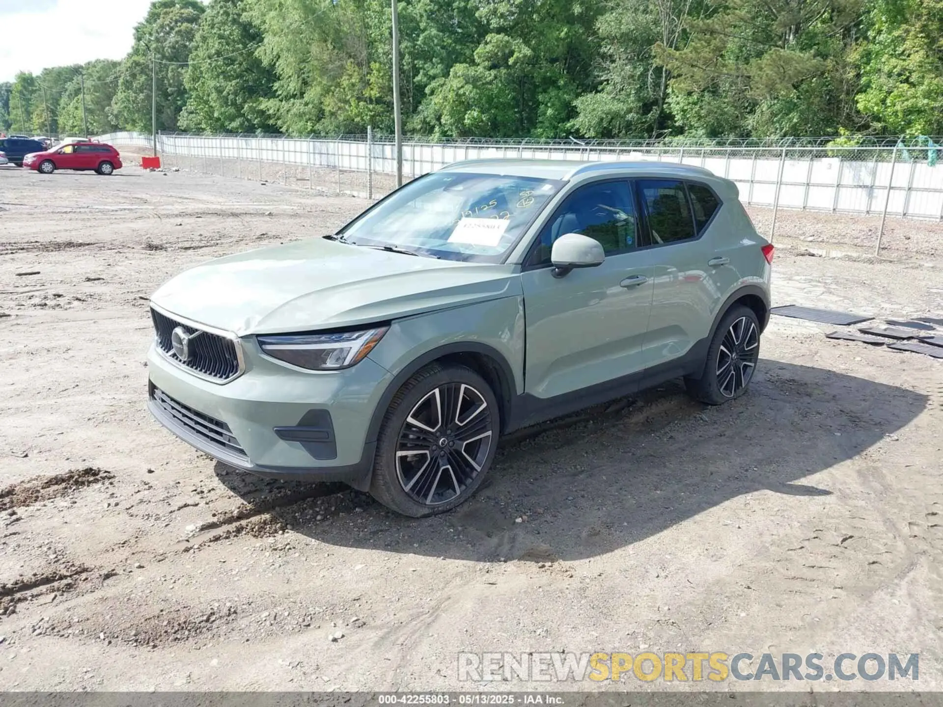 2 Photograph of a damaged car YV4L12UK3P2941522 VOLVO XC40 2023