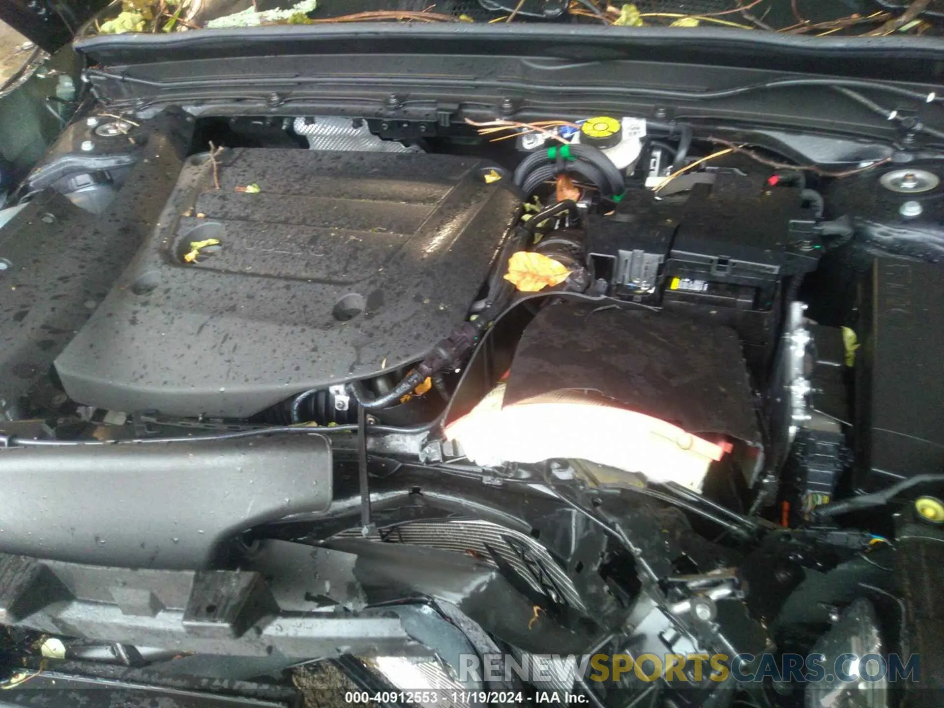 10 Photograph of a damaged car YV4L12UN6P2088821 VOLVO XC40 2023