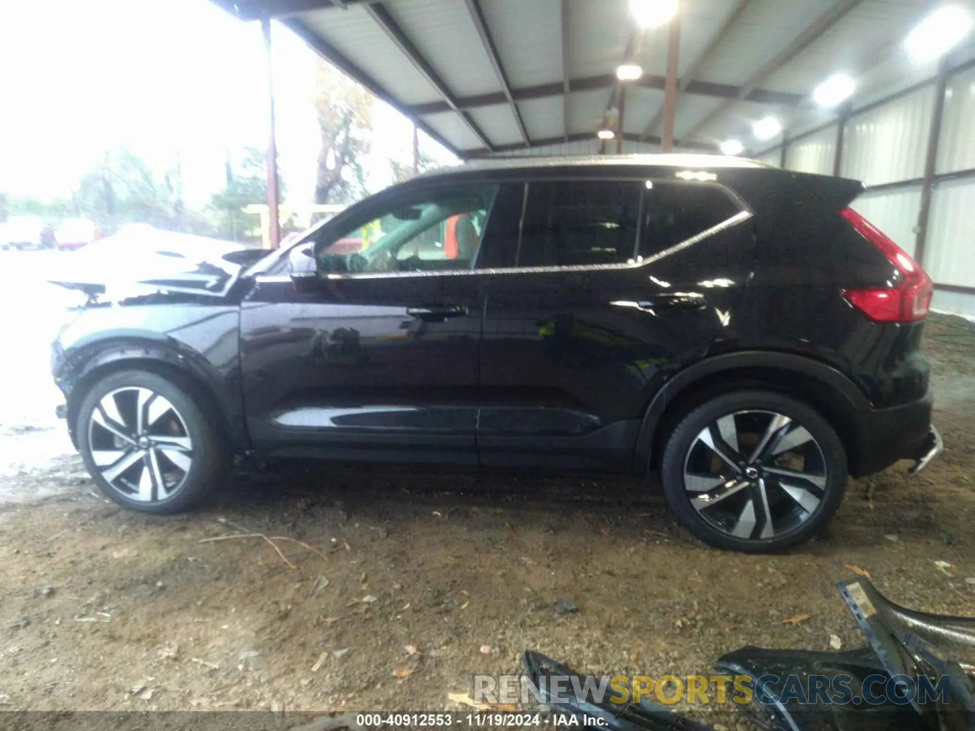 15 Photograph of a damaged car YV4L12UN6P2088821 VOLVO XC40 2023
