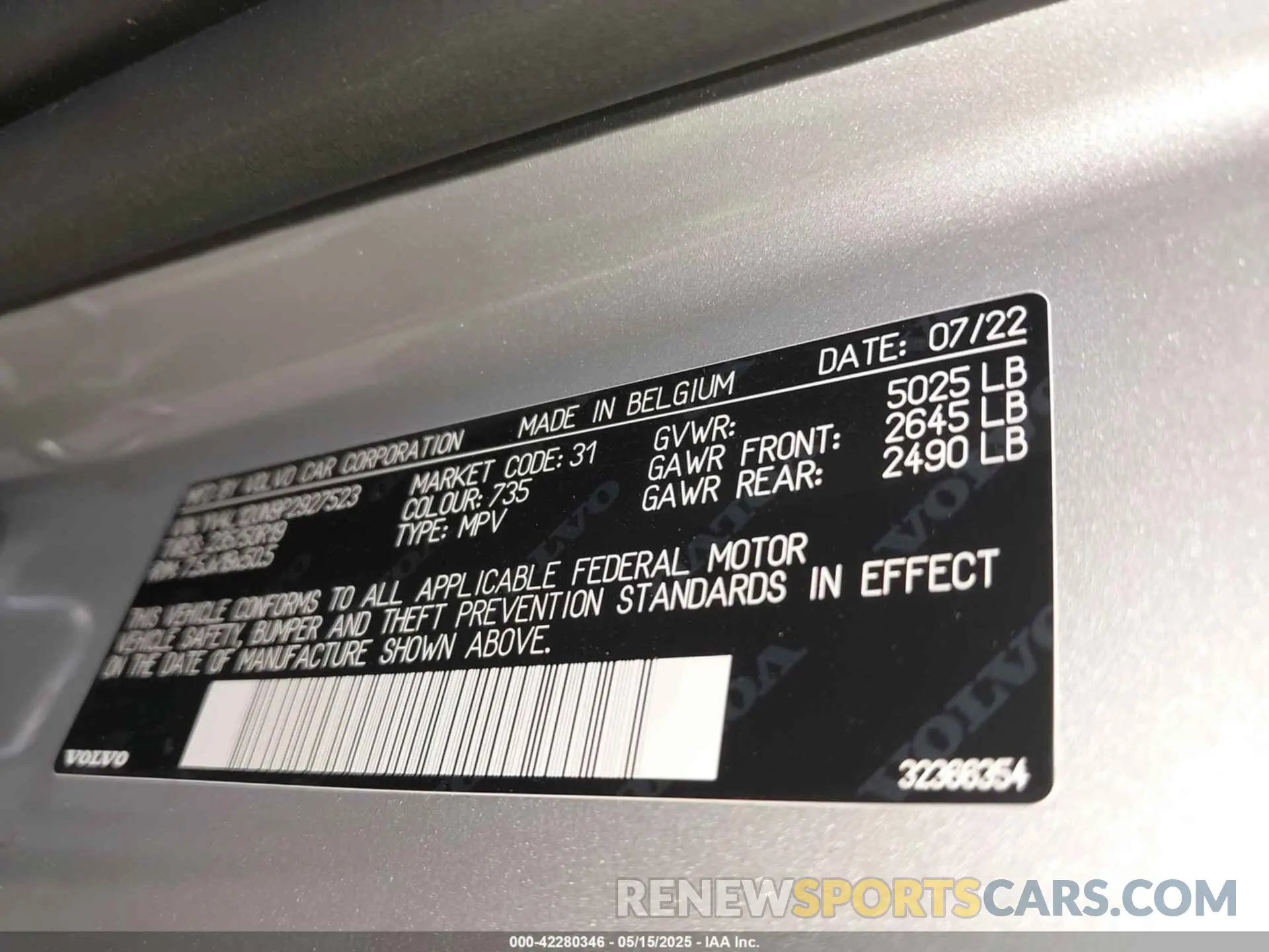 9 Photograph of a damaged car YV4L12UN9P2927523 VOLVO XC40 2023