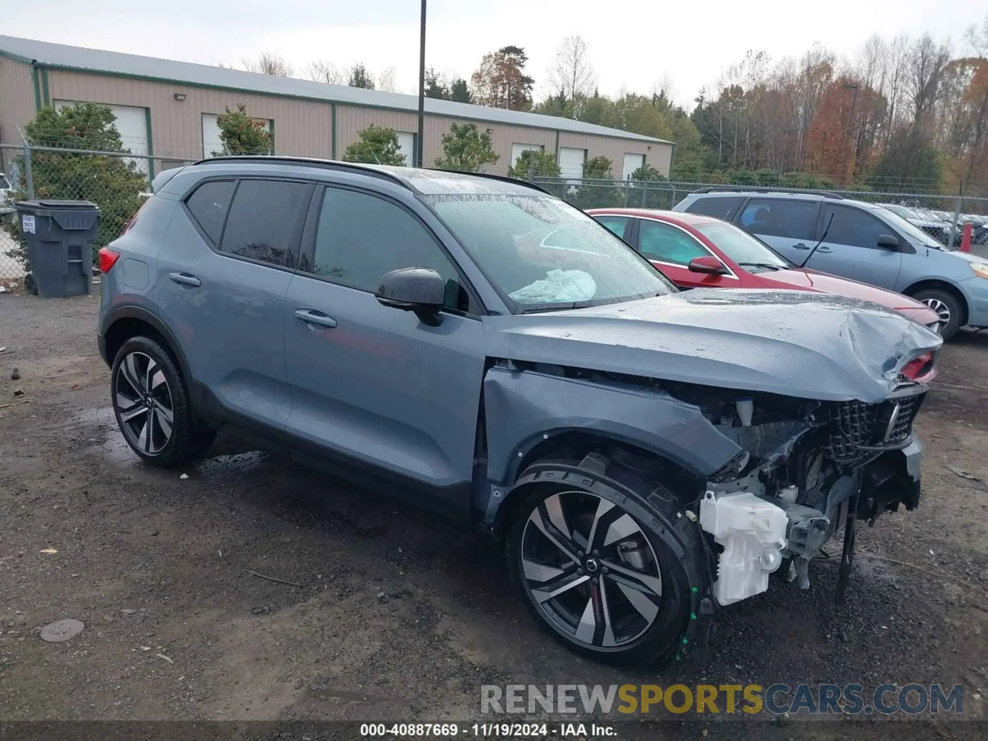 1 Photograph of a damaged car YV4L12UX6P2910597 VOLVO XC40 2023