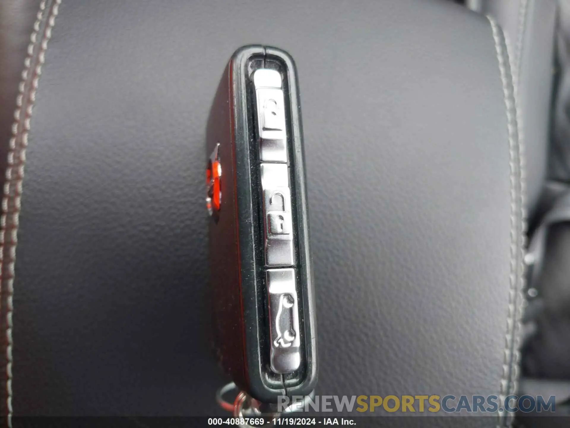 11 Photograph of a damaged car YV4L12UX6P2910597 VOLVO XC40 2023
