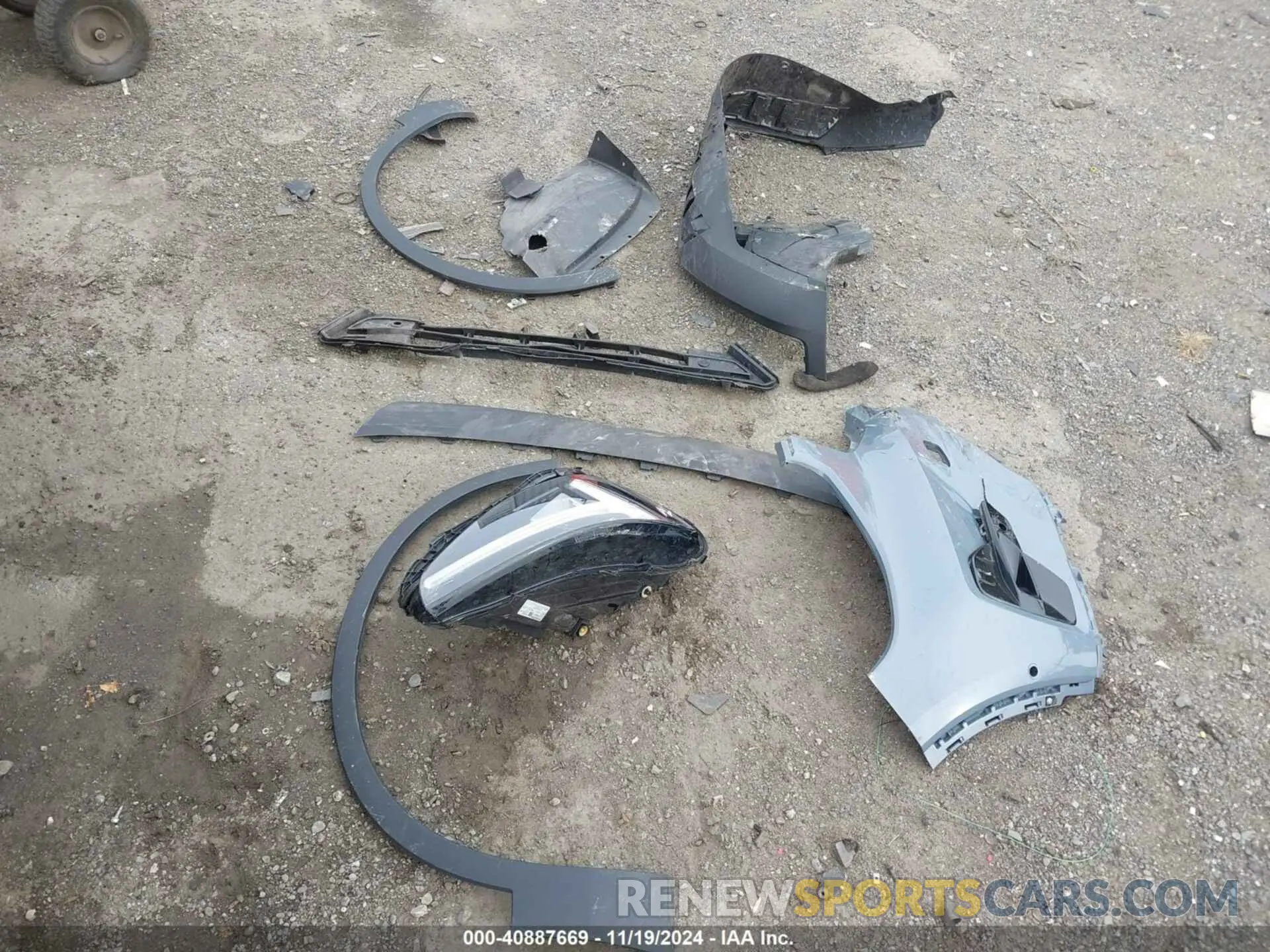 12 Photograph of a damaged car YV4L12UX6P2910597 VOLVO XC40 2023