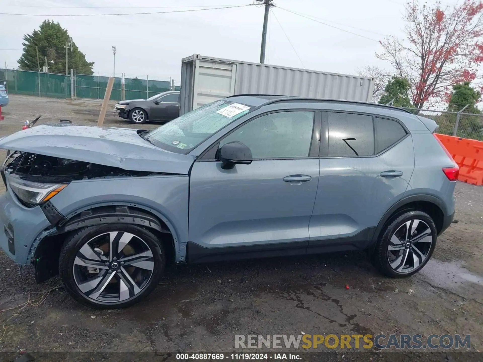 15 Photograph of a damaged car YV4L12UX6P2910597 VOLVO XC40 2023