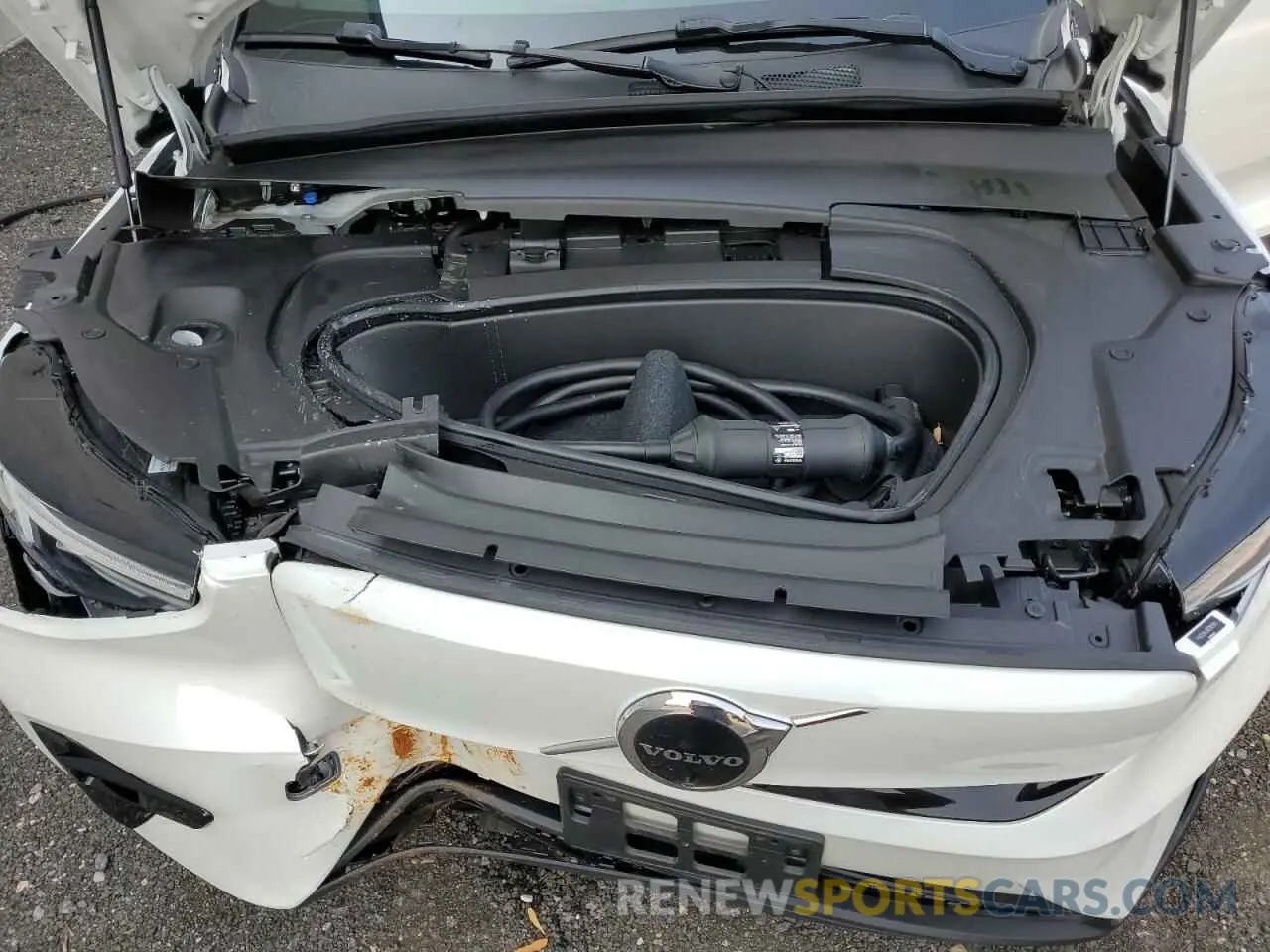 12 Photograph of a damaged car YV4EH3HL0R2289281 VOLVO XC40 2024