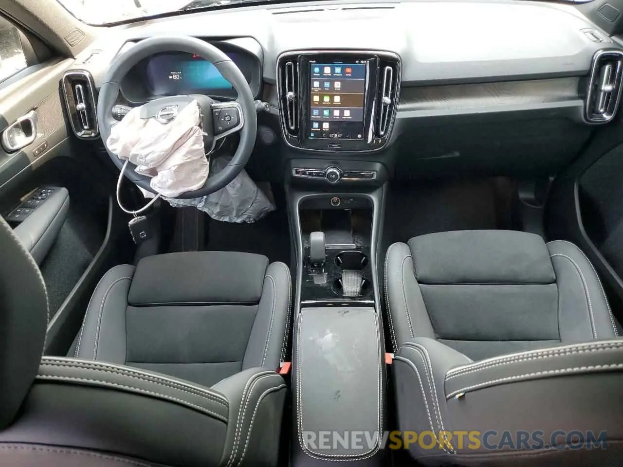 8 Photograph of a damaged car YV4EH3HL0R2289281 VOLVO XC40 2024