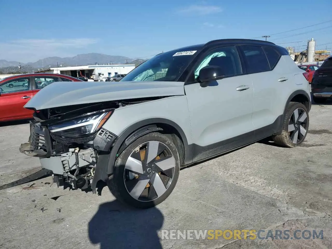 1 Photograph of a damaged car YV4EH3HL4R2232839 VOLVO XC40 2024