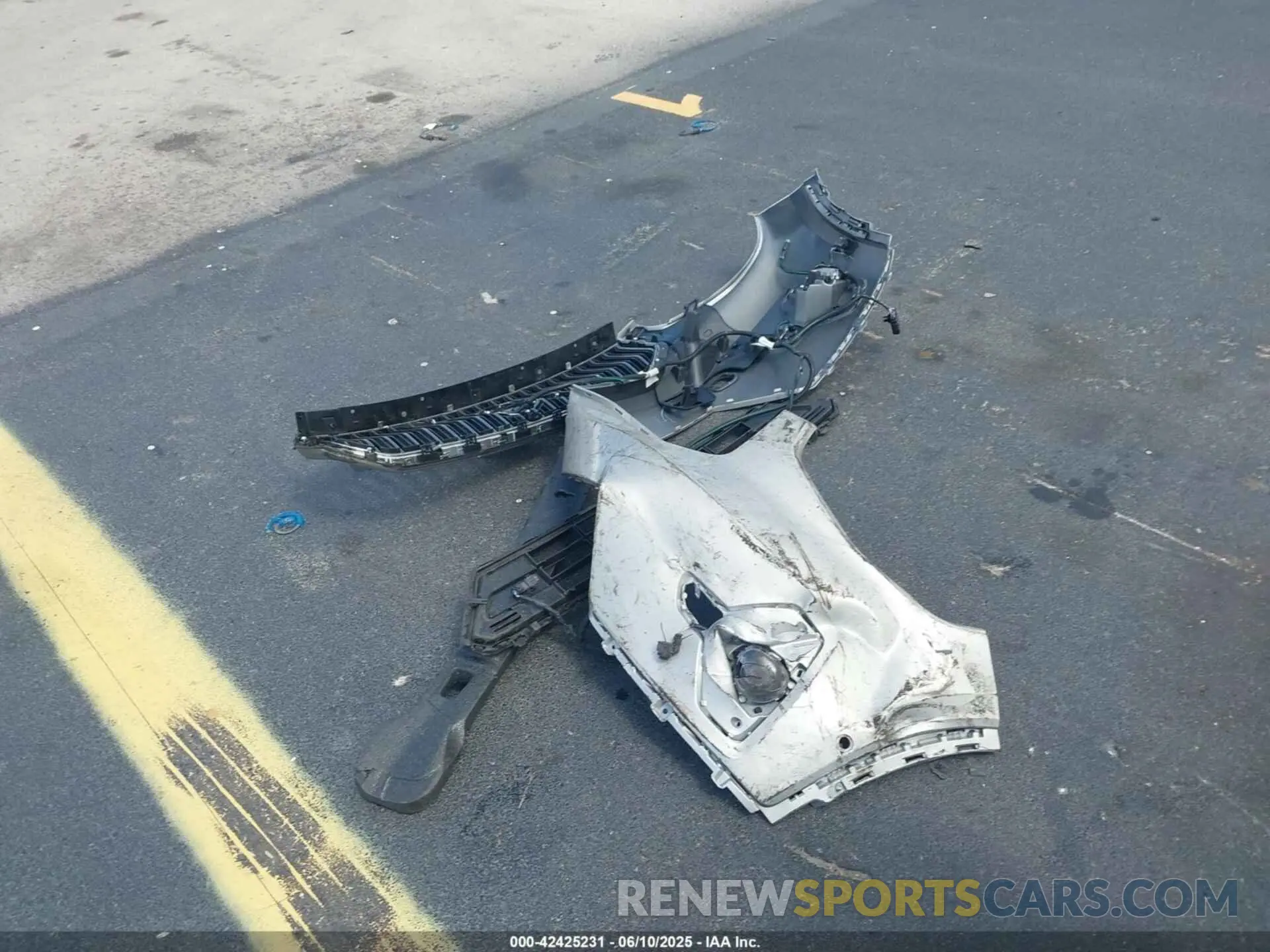 11 Photograph of a damaged car YV4L12UE0R2249649 VOLVO XC40 2024